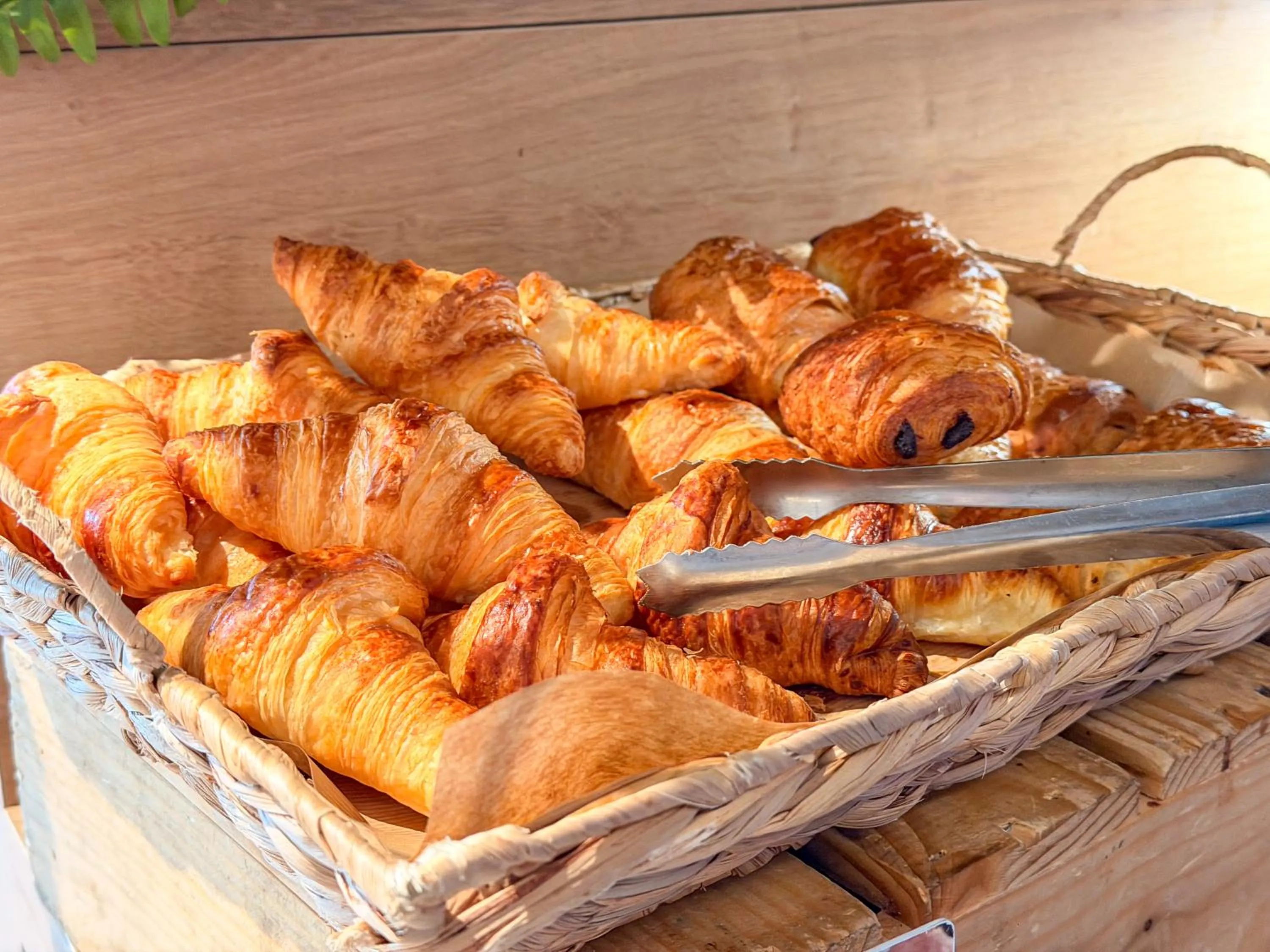 Breakfast in Ibis Lunel Petite Camargue