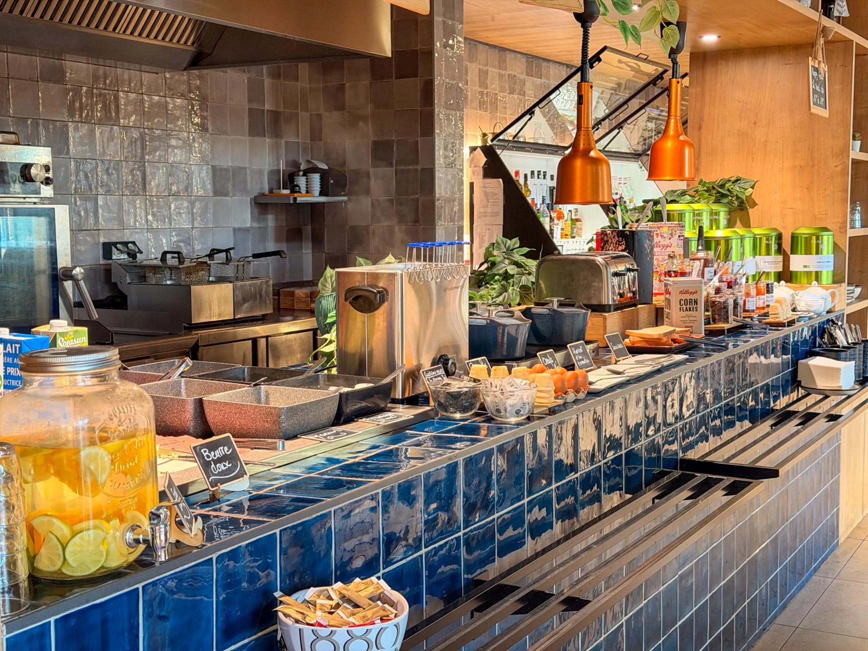 Food in Ibis Lunel Petite Camargue