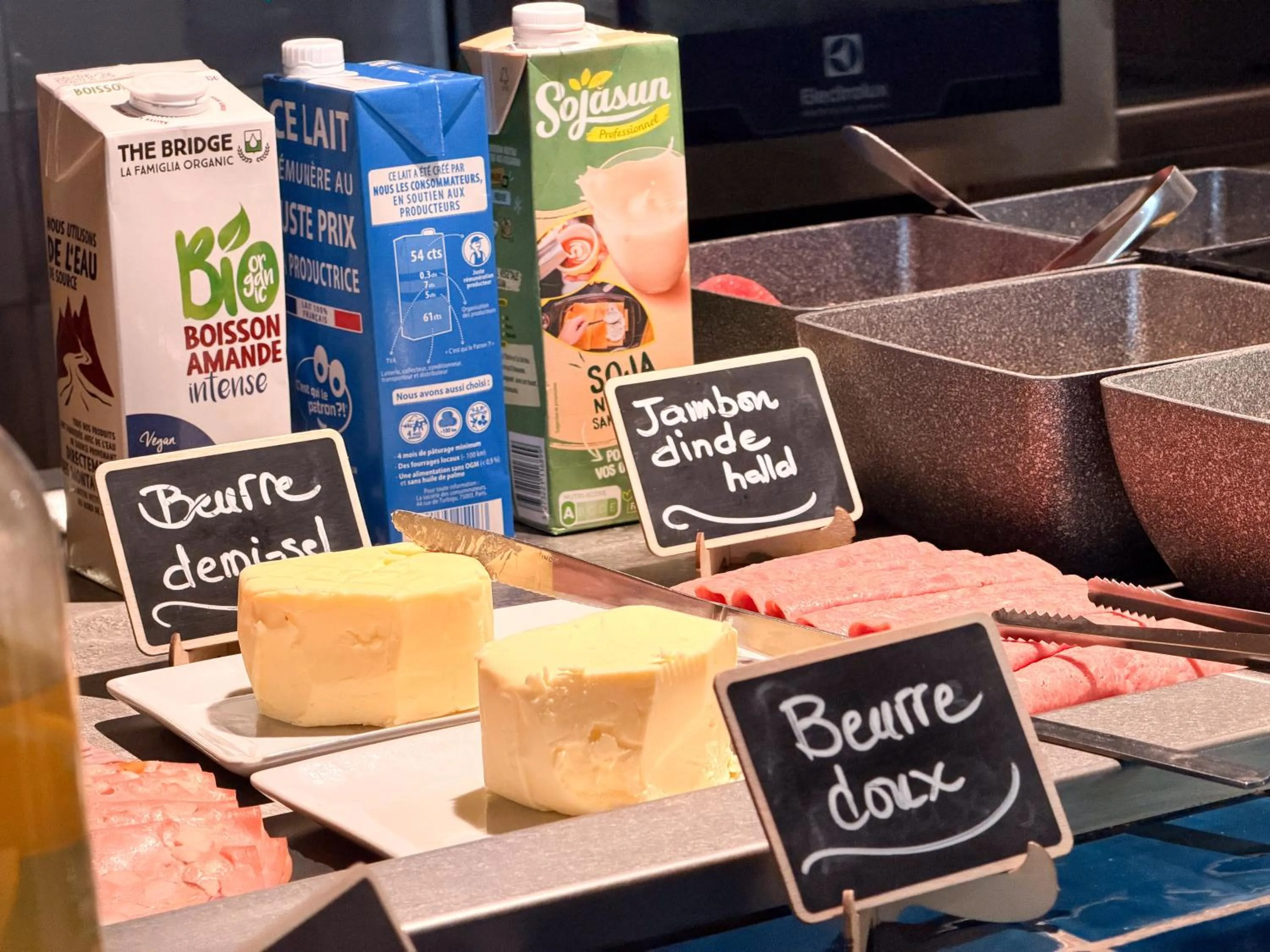 Breakfast in Ibis Lunel Petite Camargue