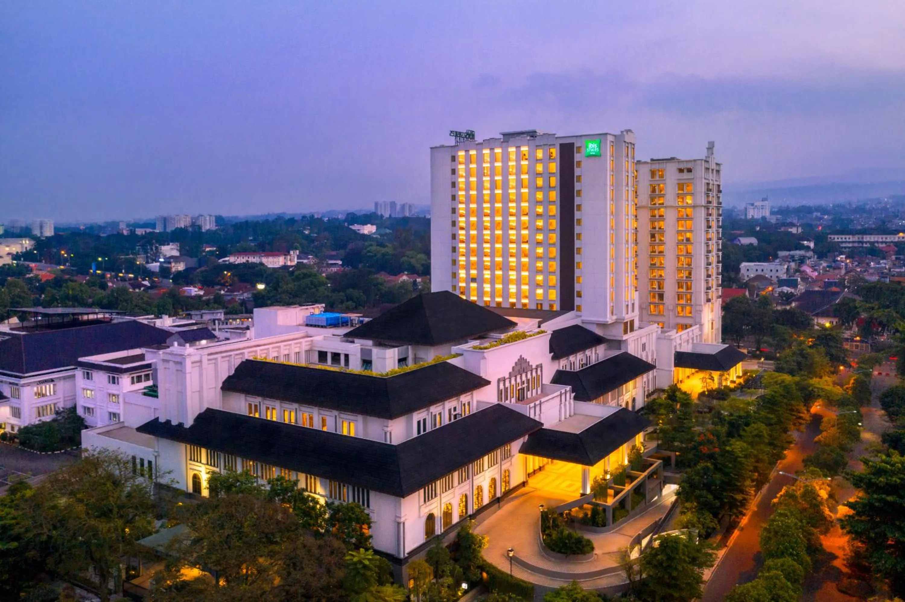 Property building in ibis Styles Bandung Grand Central