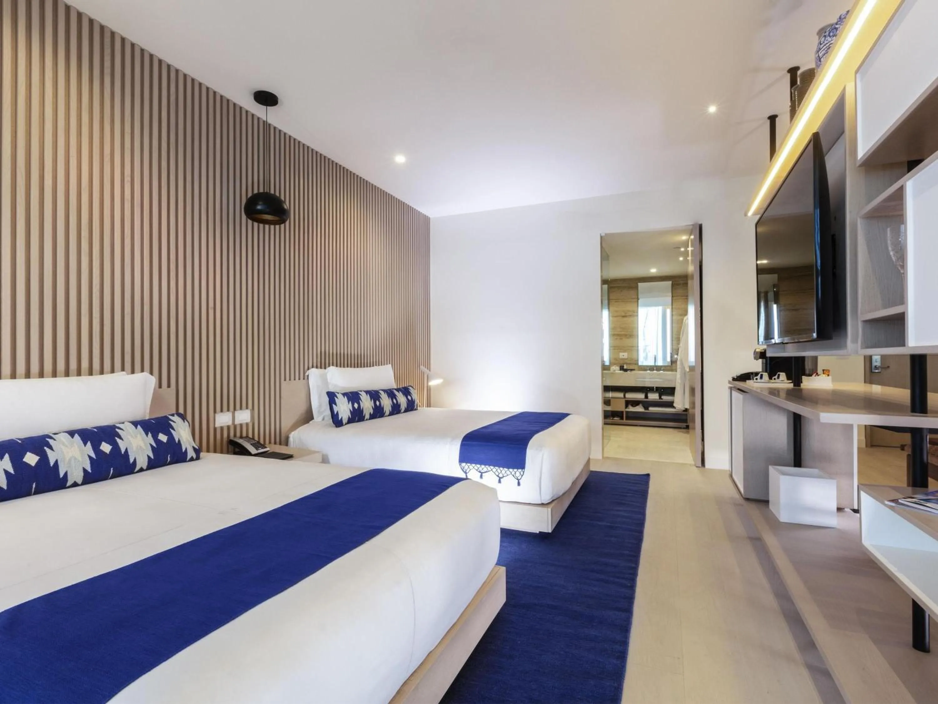 Bedroom, Bed in SLS Cancun