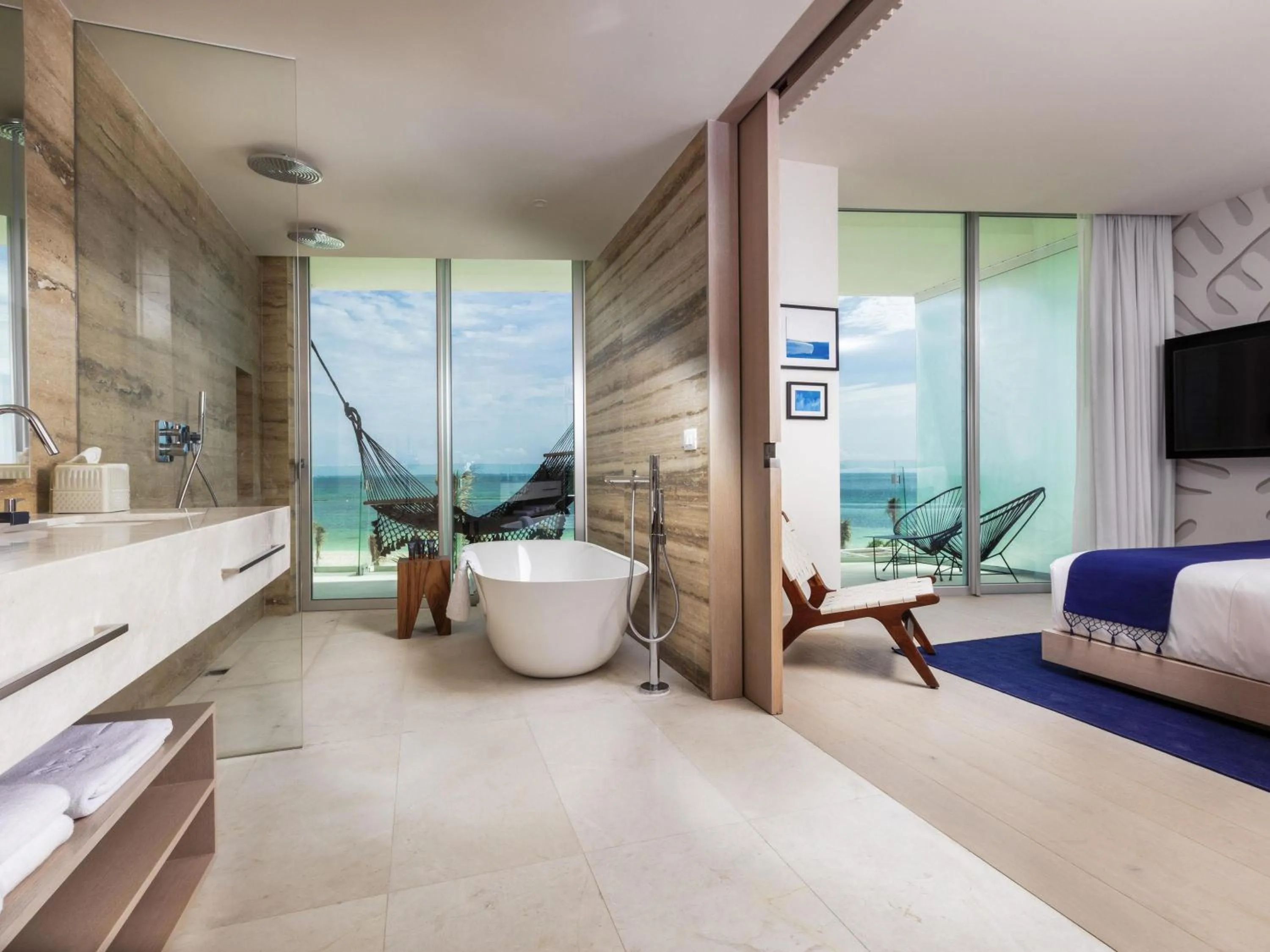 Bedroom, Bed in SLS Cancun