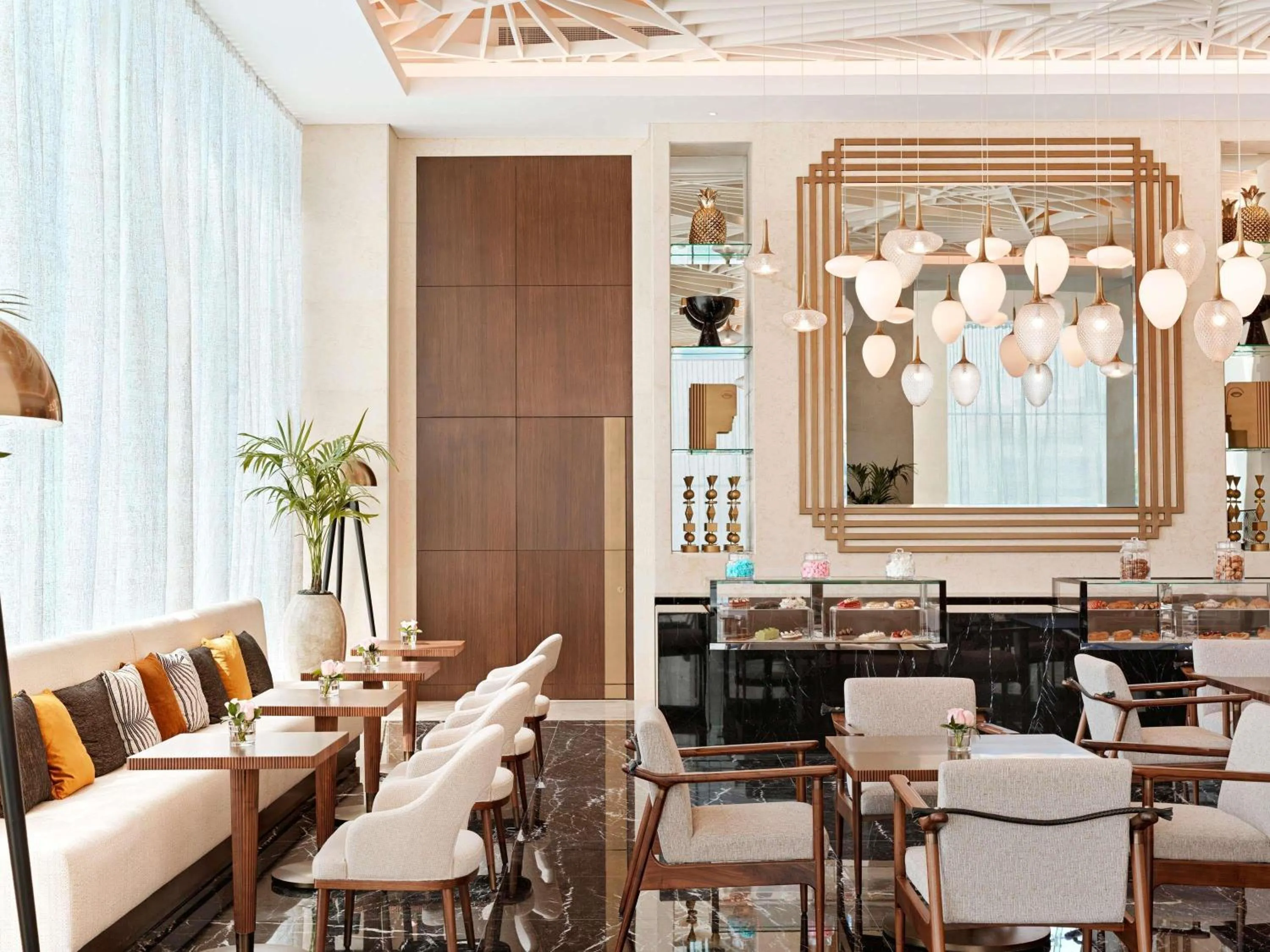 Restaurant/places to eat in Sofitel Dubai The Obelisk