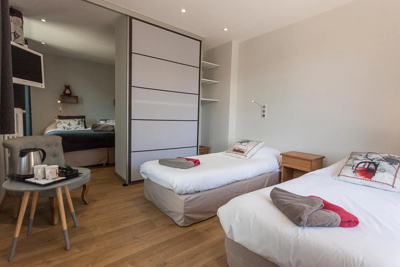 Photo of the whole room, Bed in Hotel la Turra