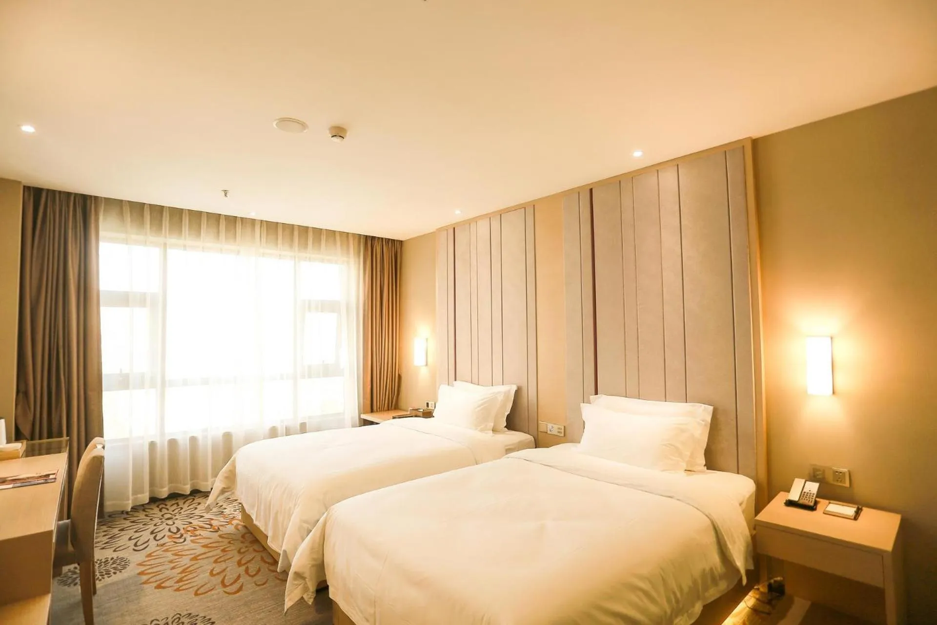 Bed in Lavande Hotel Leshan High-speed Railway Station Wanda Plaza