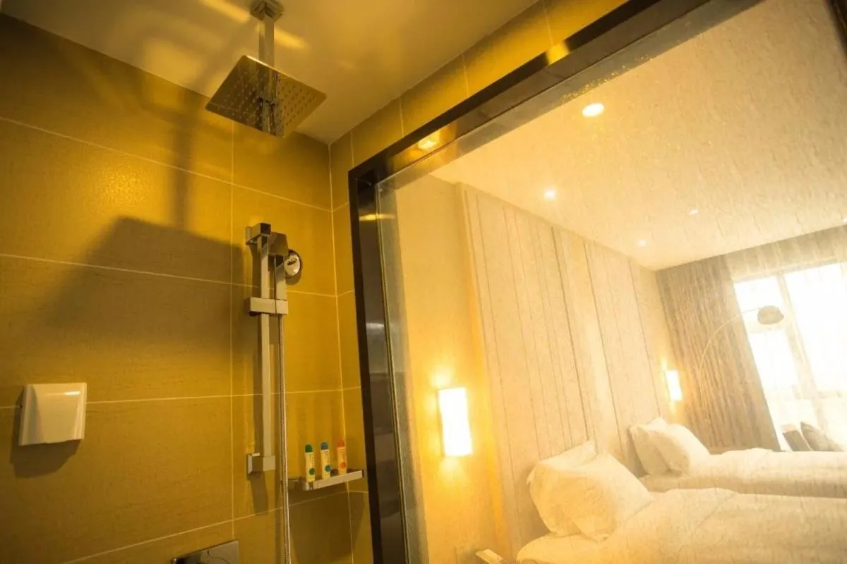 Bed in Lavande Hotel Leshan High-speed Railway Station Wanda Plaza