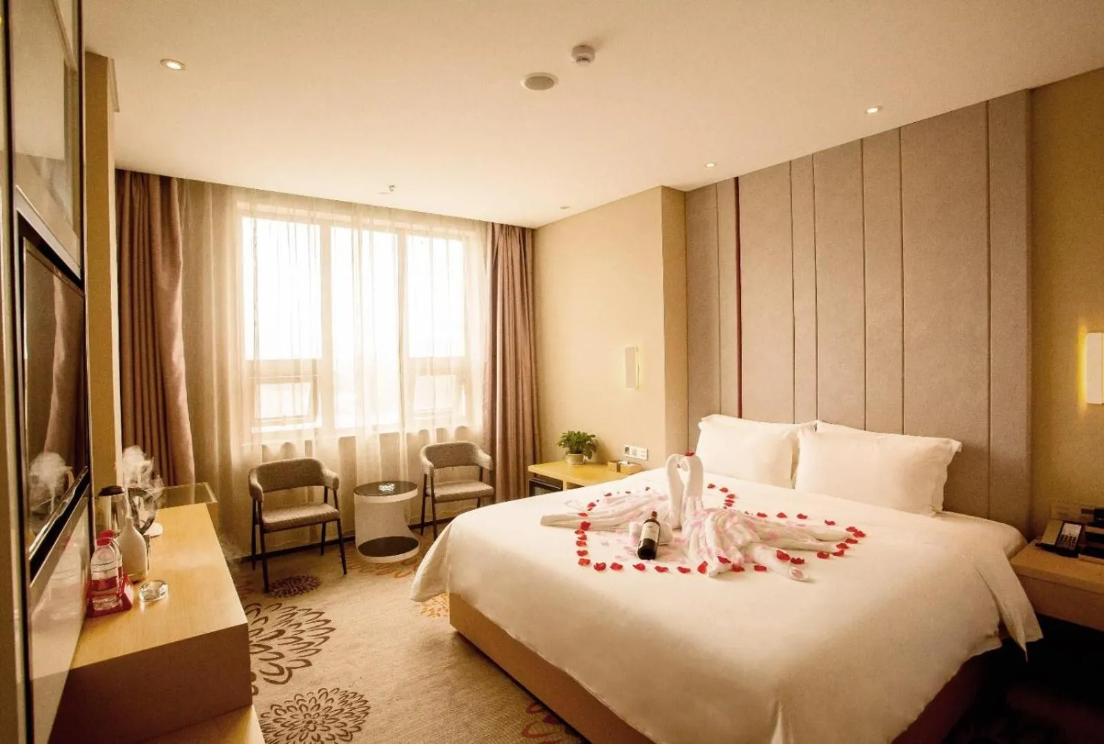 Lavande Hotel Rizhao Haiqu East Road RT-Mart Store