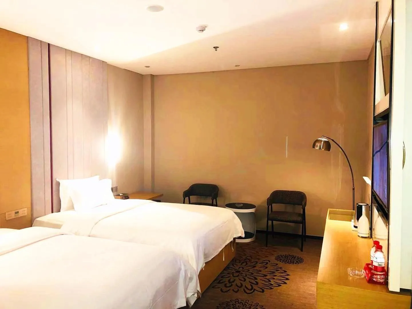 Lavande Hotel Rizhao Haiqu East Road RT-Mart Store