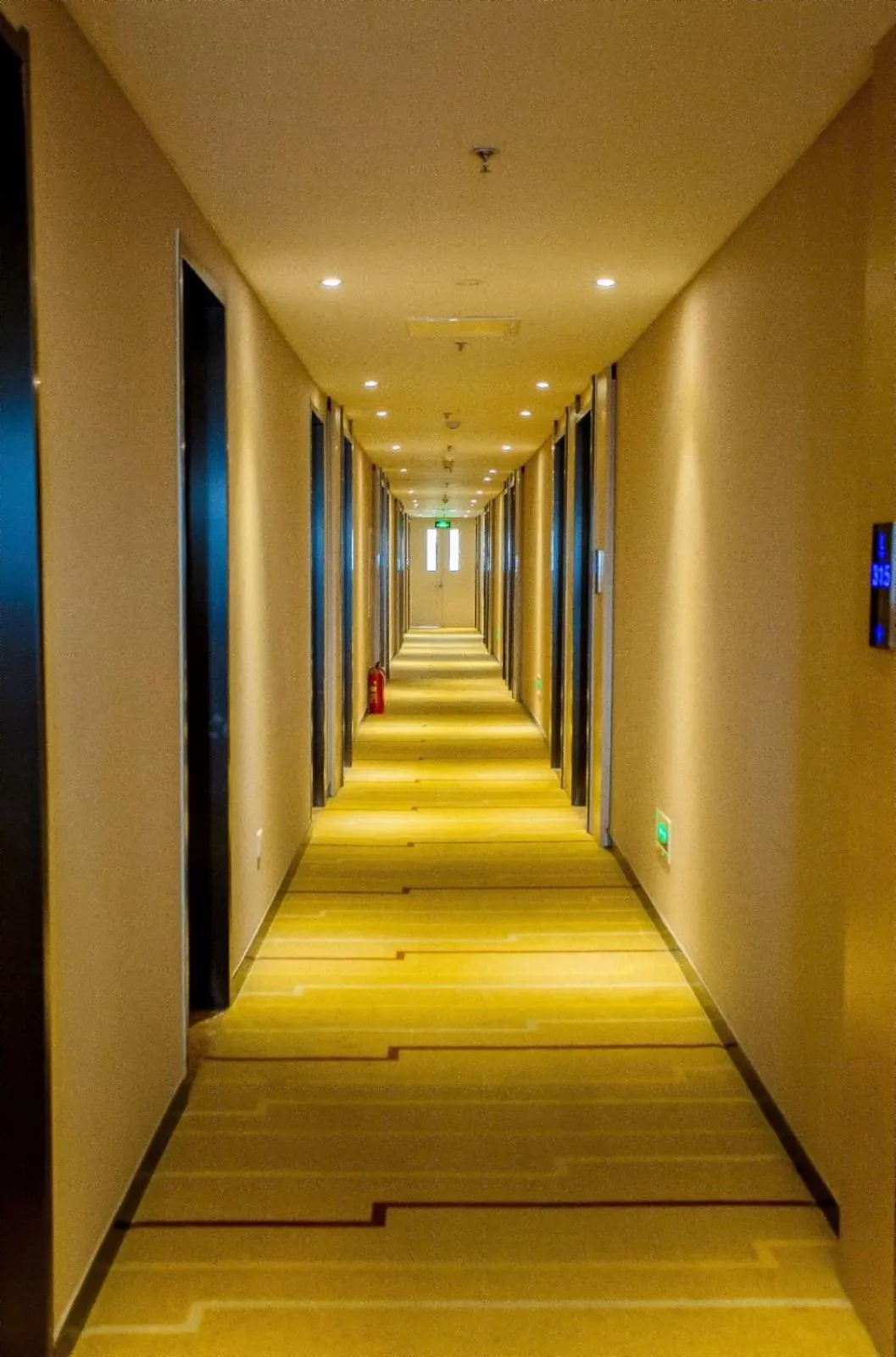 Lavande Hotel Rizhao Haiqu East Road RT-Mart Store