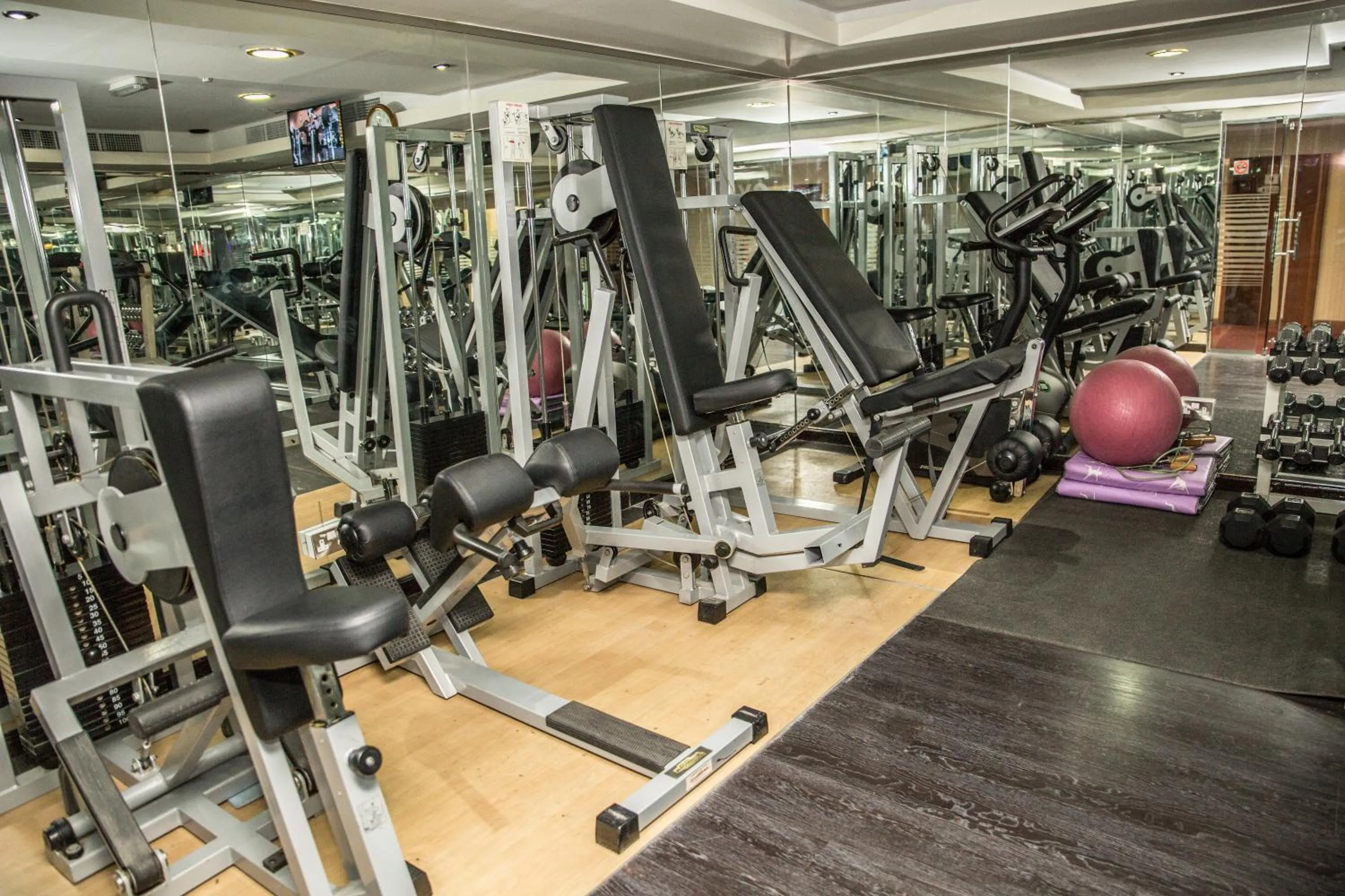 Fitness centre/facilities in Saffron Boutique Hotel