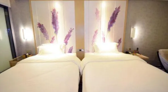 Bed in Lavande Hotel Shenzhen Baoan Haiya Binfencheng