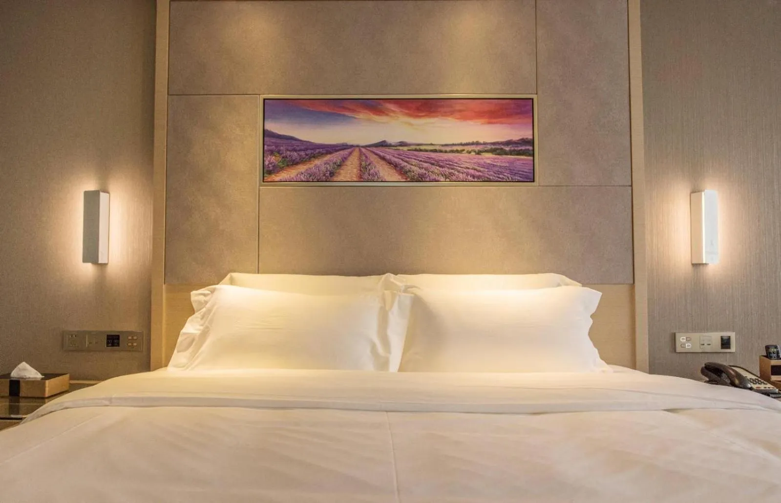 Bed in Lavande Hotel Shenzhen Baoan Haiya Binfencheng