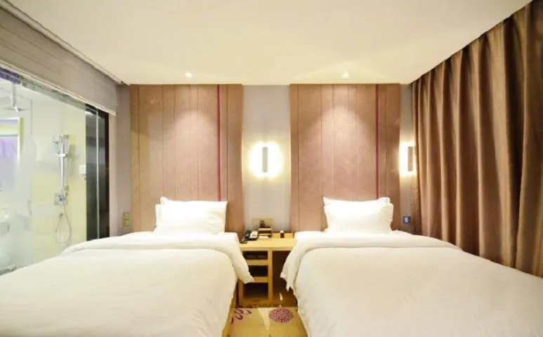 Lavande Hotel Wuhan Nanhu Walmart Store