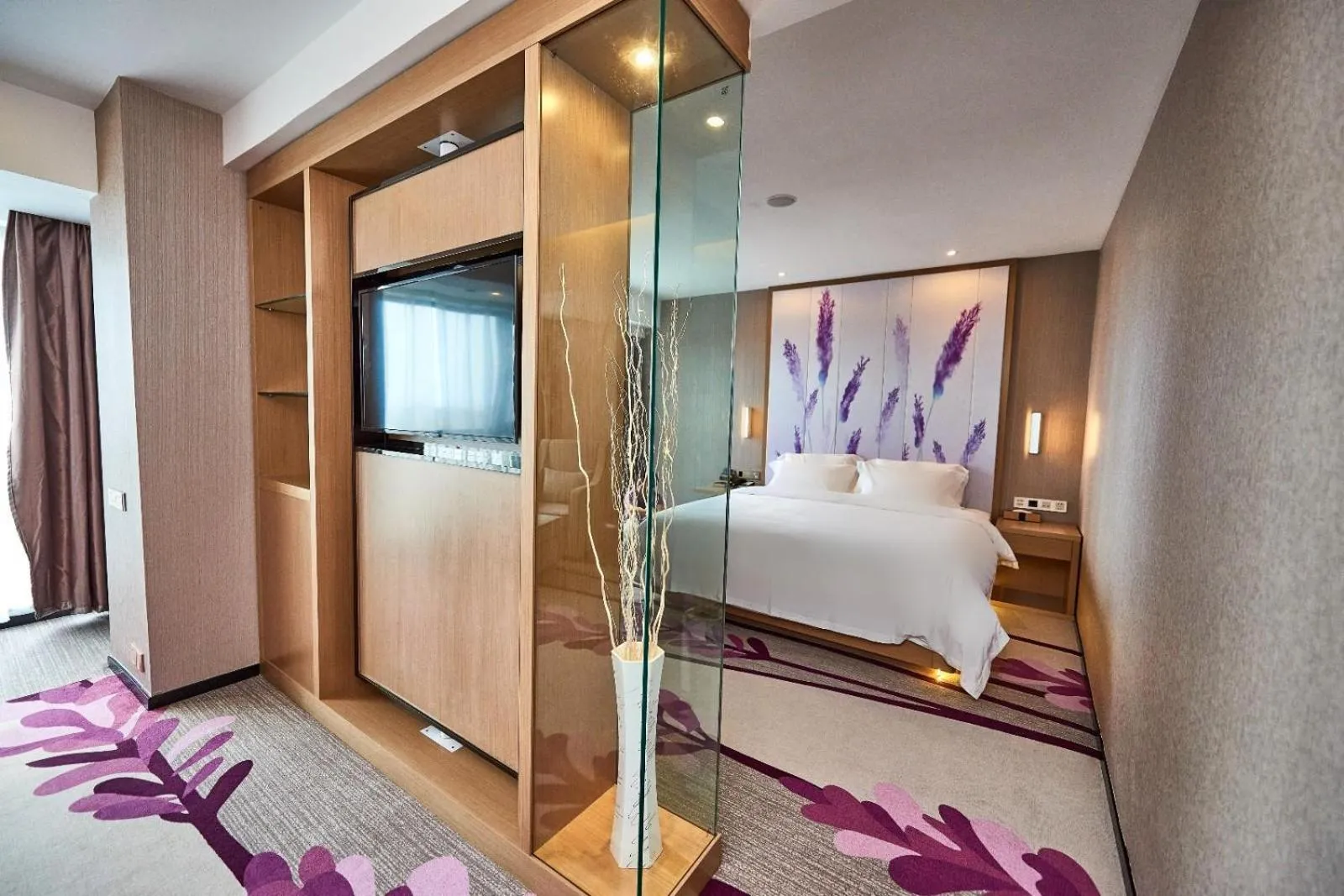 Bed in Lavande Hotel Haining Leather City Yintai Branch