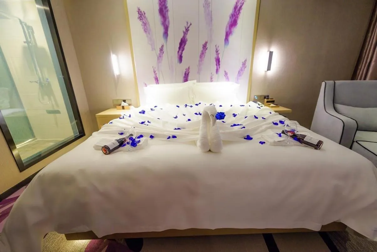 Bed in Lavande Hotel Haining Leather City Yintai Branch