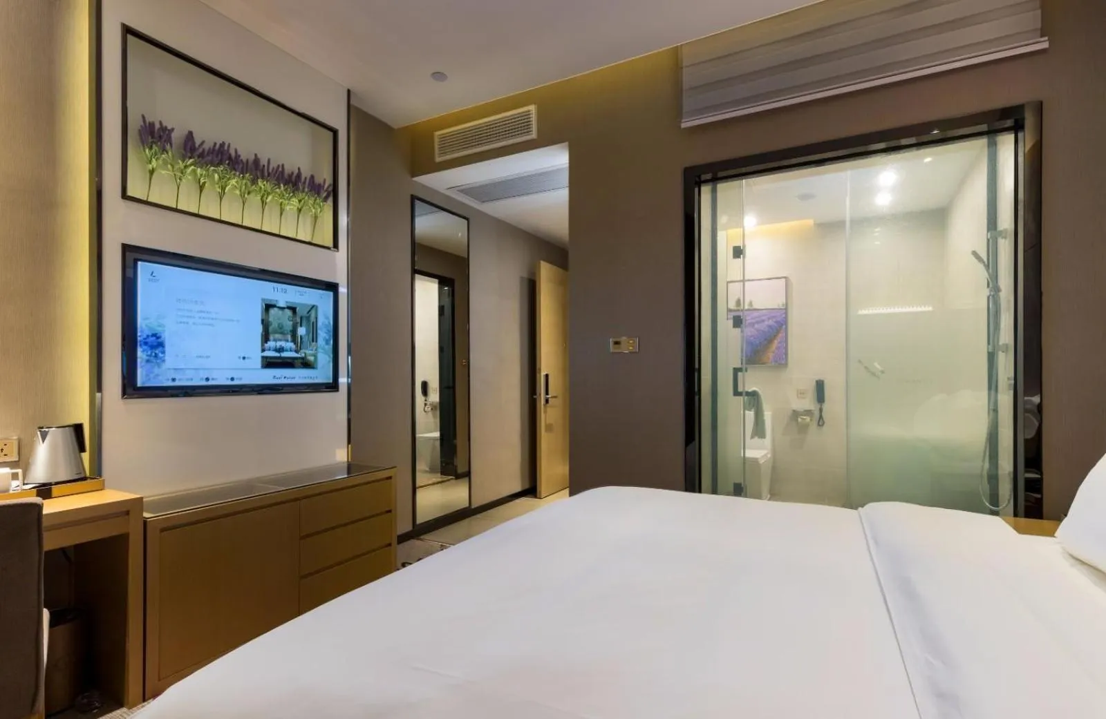 Bed in Lavande Hotel Guangzhou Sunac Cultural Tourism City Branch