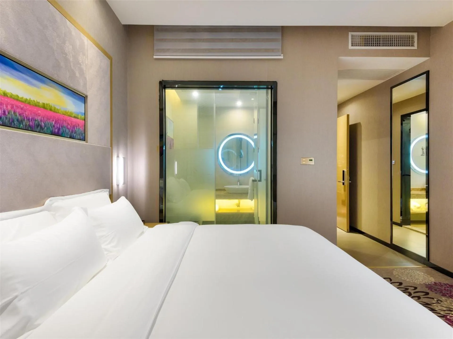 Bed in Lavande Hotel Guangzhou Sunac Cultural Tourism City Branch