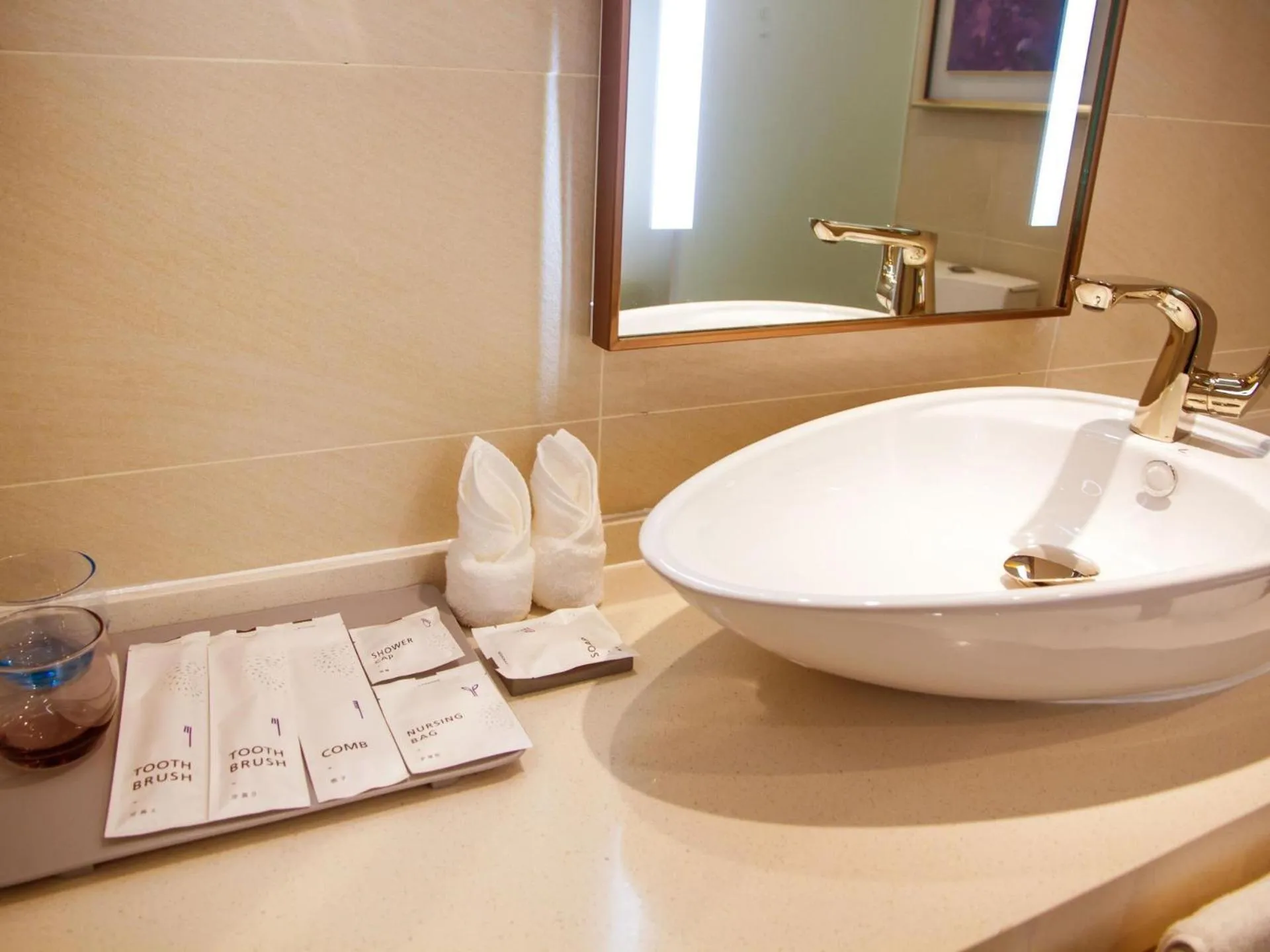 Lavande Hotel Shiyan Sanyan Branch