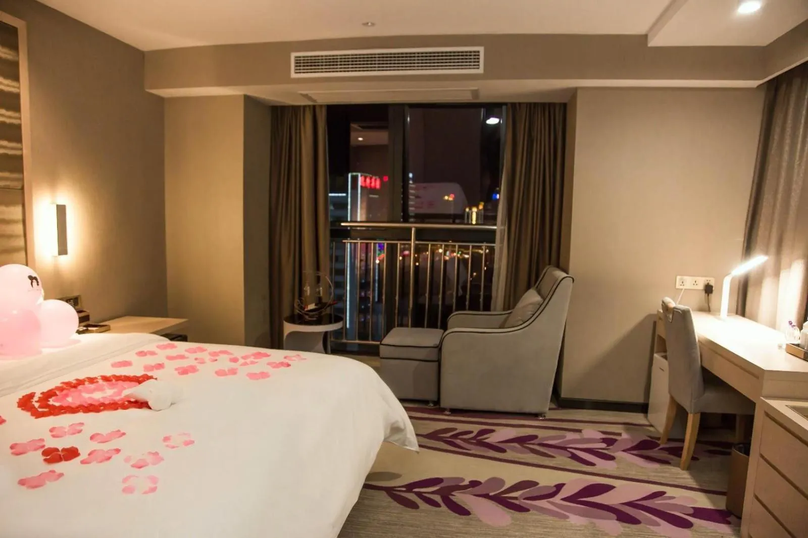 Bed in Lavande Hotels Xianning Tonghui Square Branch