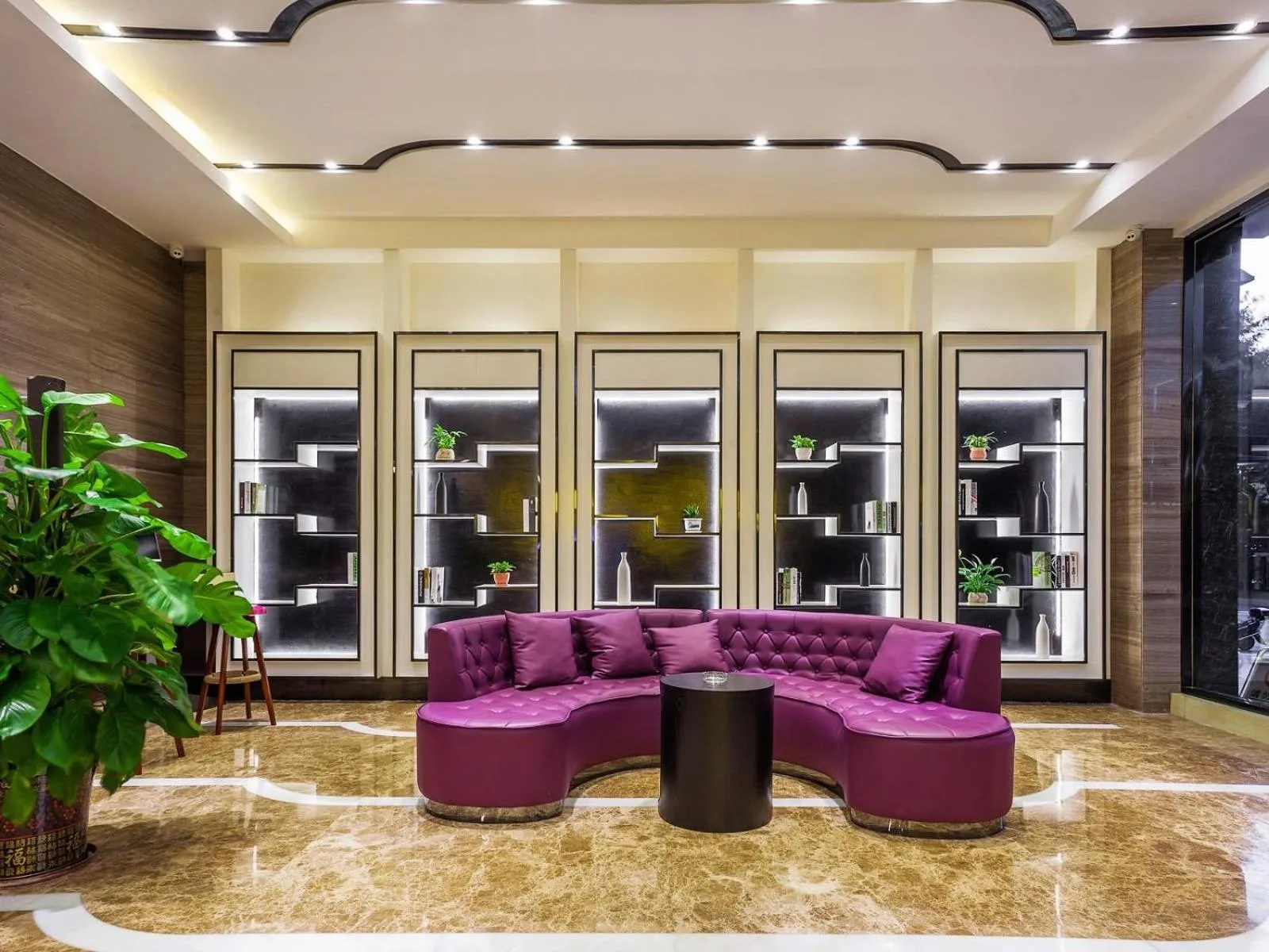 Lavande Hotel (Ganzhou Golden Plaza Branch)