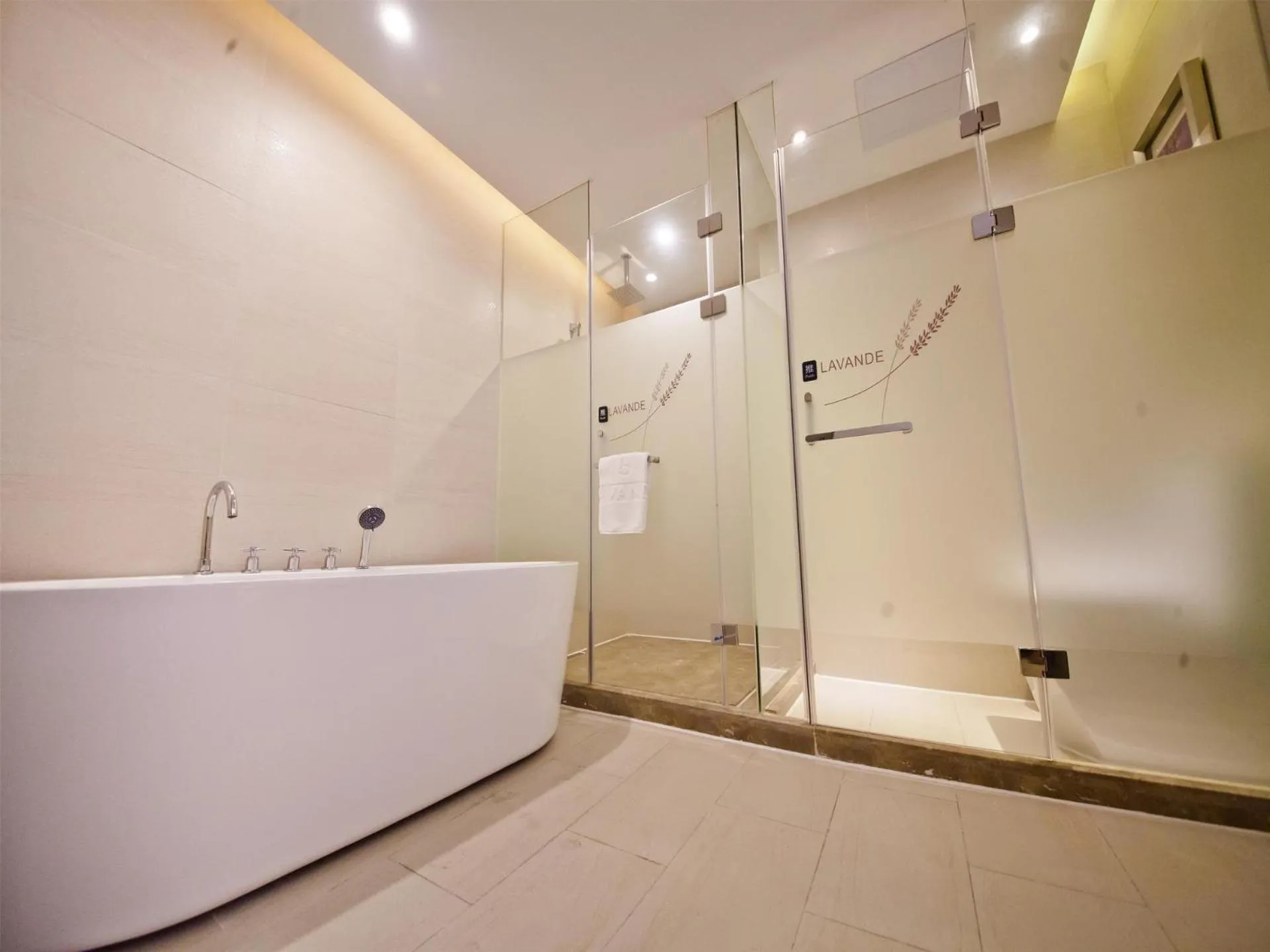 Lavande Hotel (Changsha Railway Station Chaoyang Metro Station Branch)