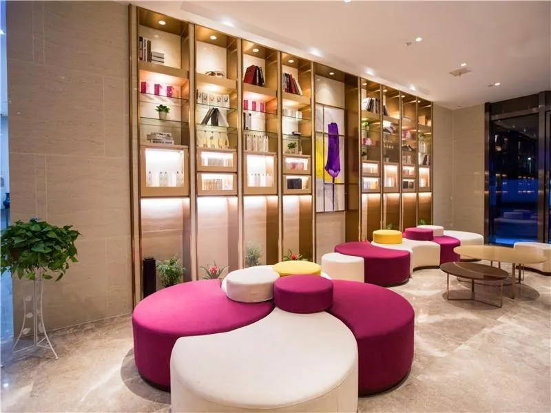 Lavande Hotel (Nanchang West Railway Station Square Branch)