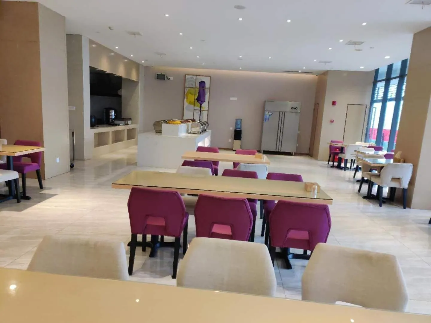 Lavande Hotel (Nanchang West Railway Station Square Branch)