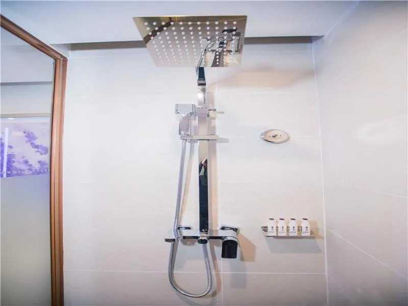 Lavande Hotel (Nanchang West Railway Station Square Branch)