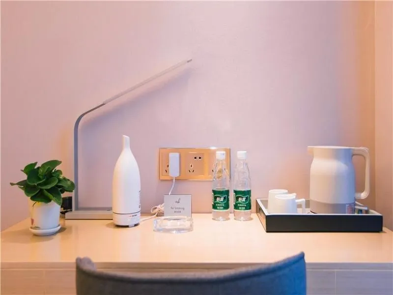 Lavande Hotel (Nanchang West Railway Station Square Branch)