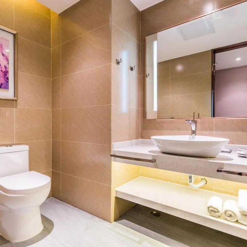 Lavande Hotel (Gaozhou Xiantai Bridge Branch)