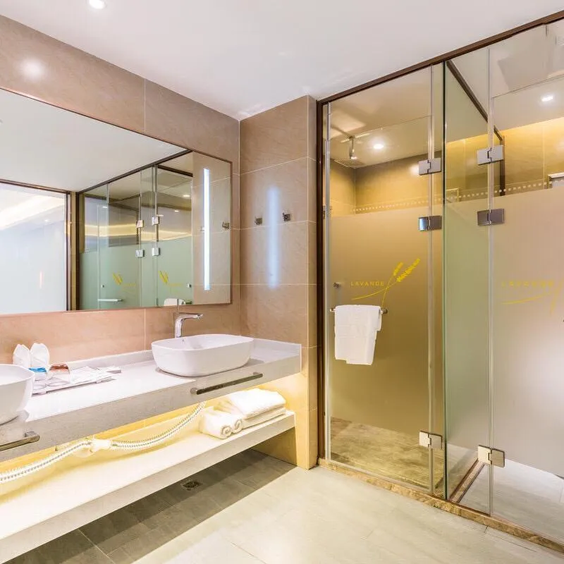 Lavande Hotel (Gaozhou Xiantai Bridge Branch)