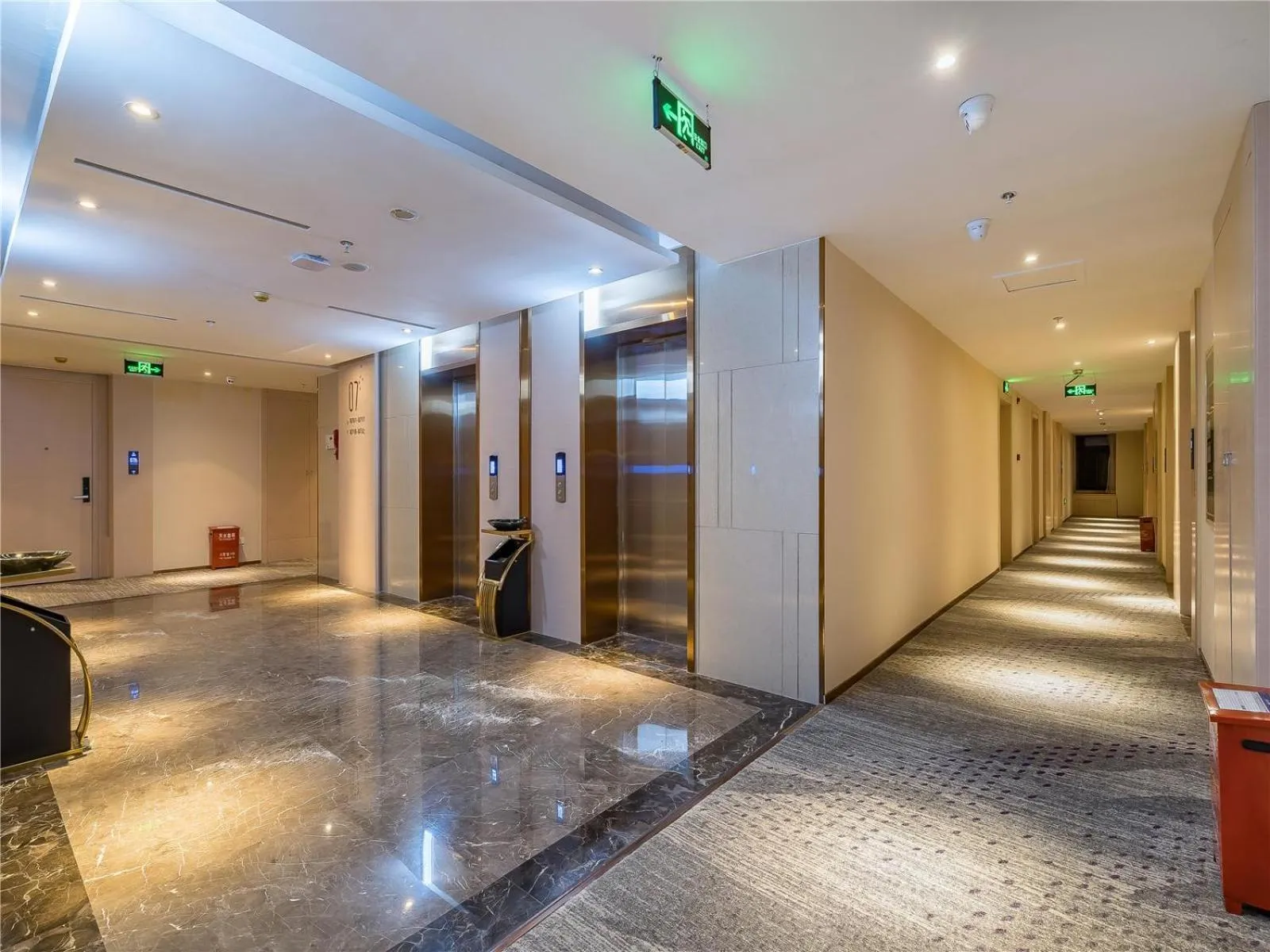 Lavande Hotel Xuzhou Junsheng Plaza