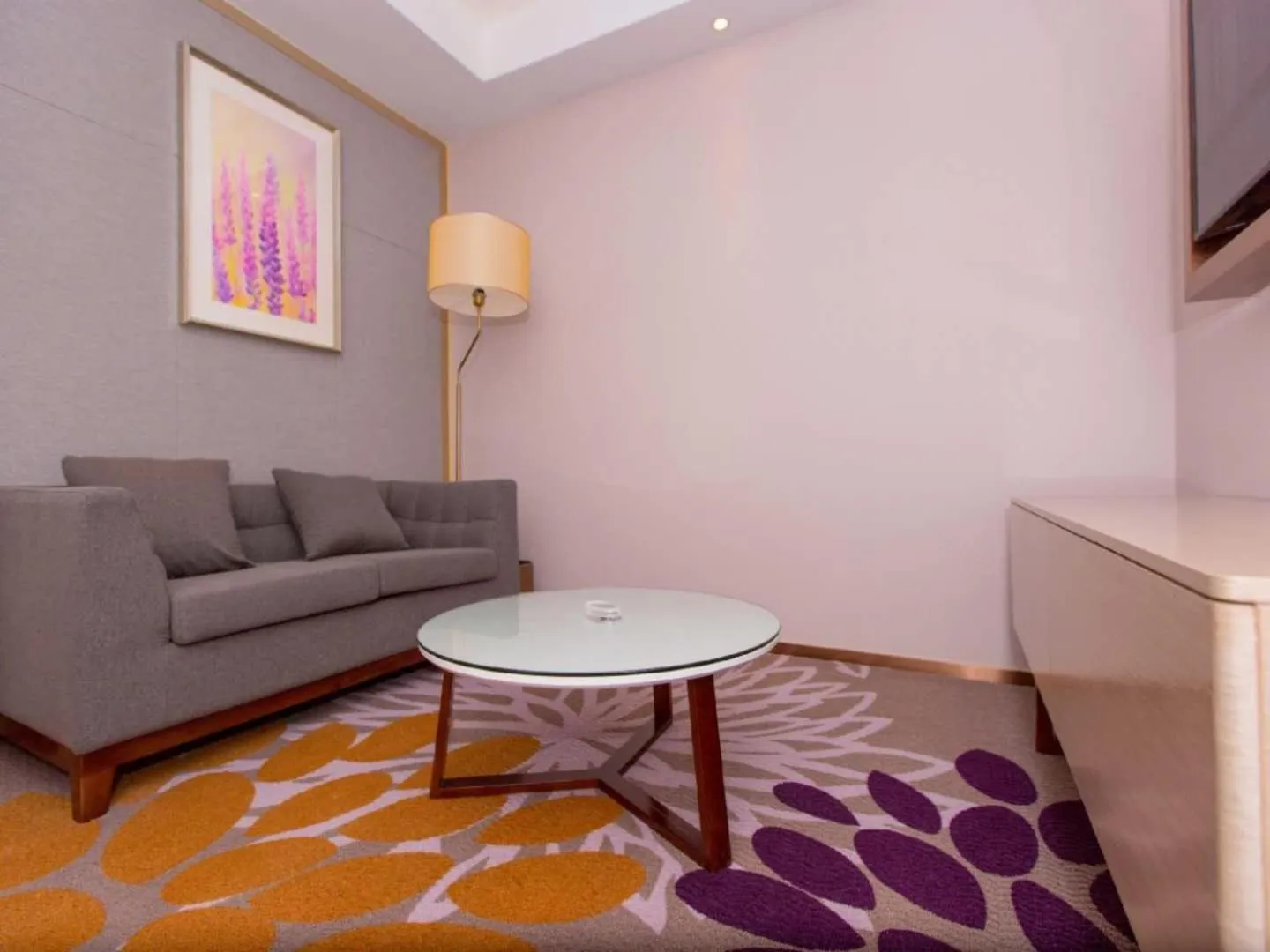 Lavande Hotel Ningbo Railway Station North Square