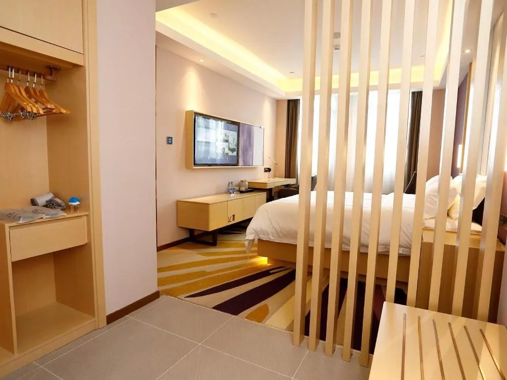 Lavande Hotel Jiujiang Jiujiang College