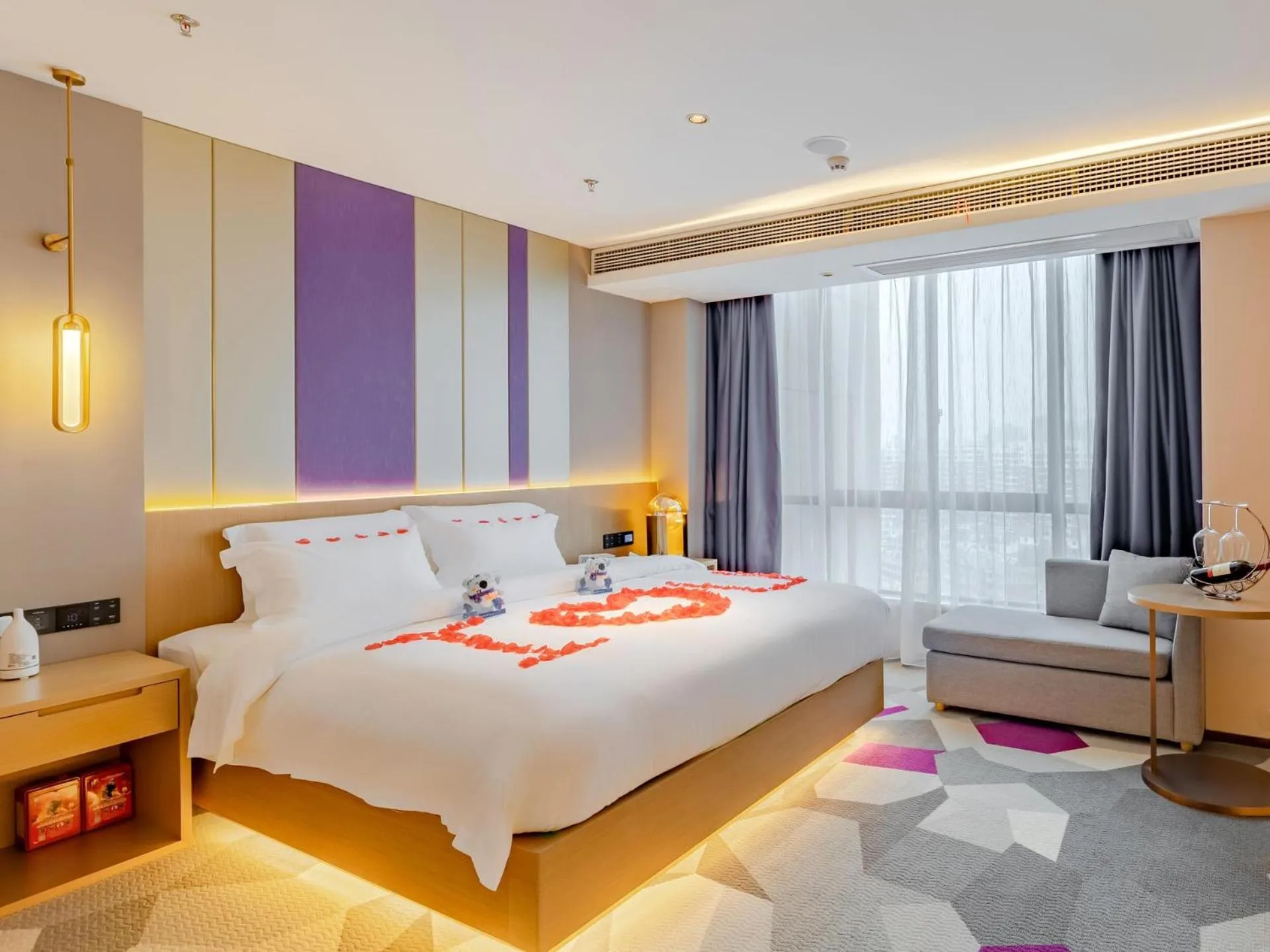 Bed in Lavande Hotel Lujiang Zhouyu Avenue