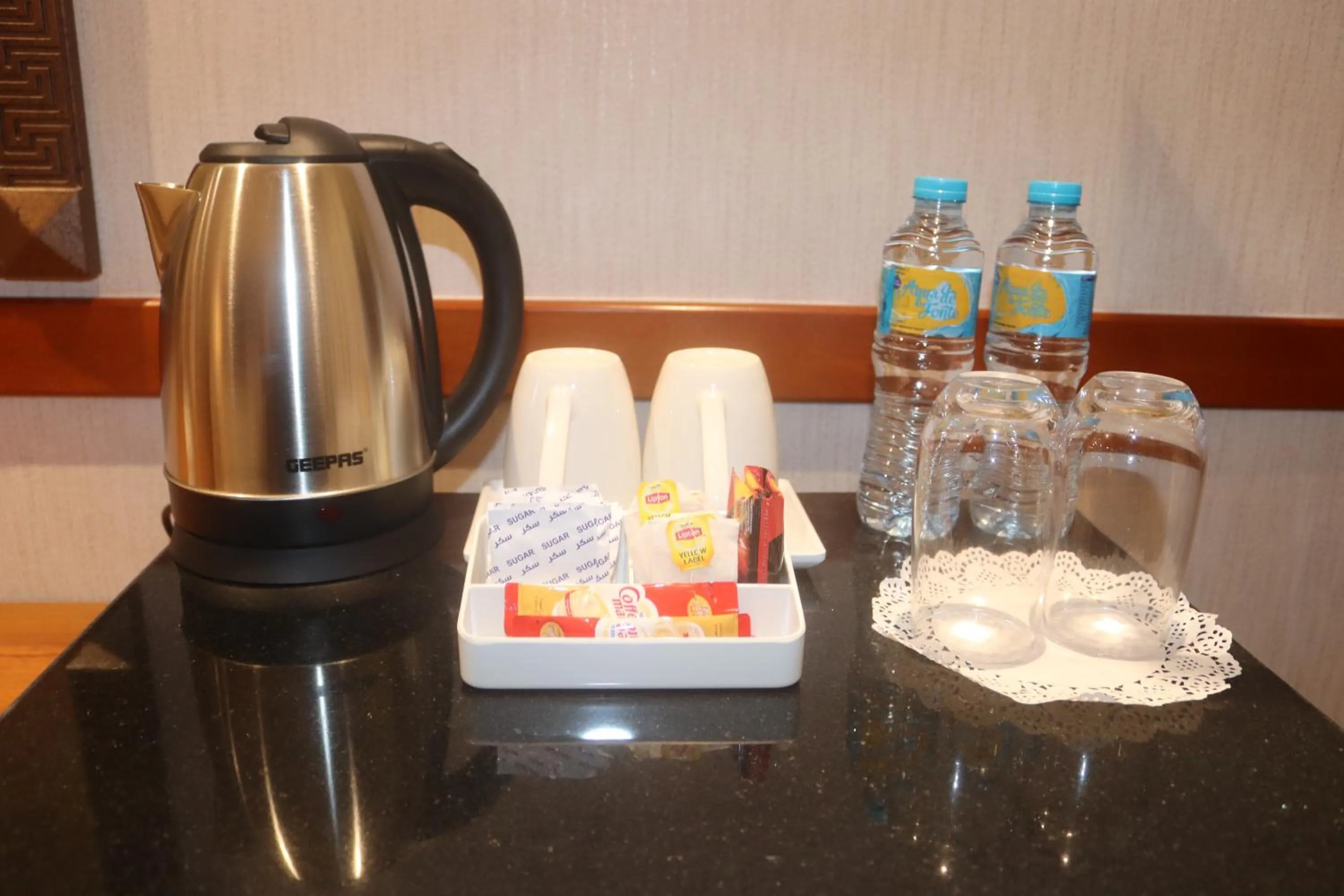 Coffee/tea facilities in GSS Avenue Hotel Ex Delmon Hotel