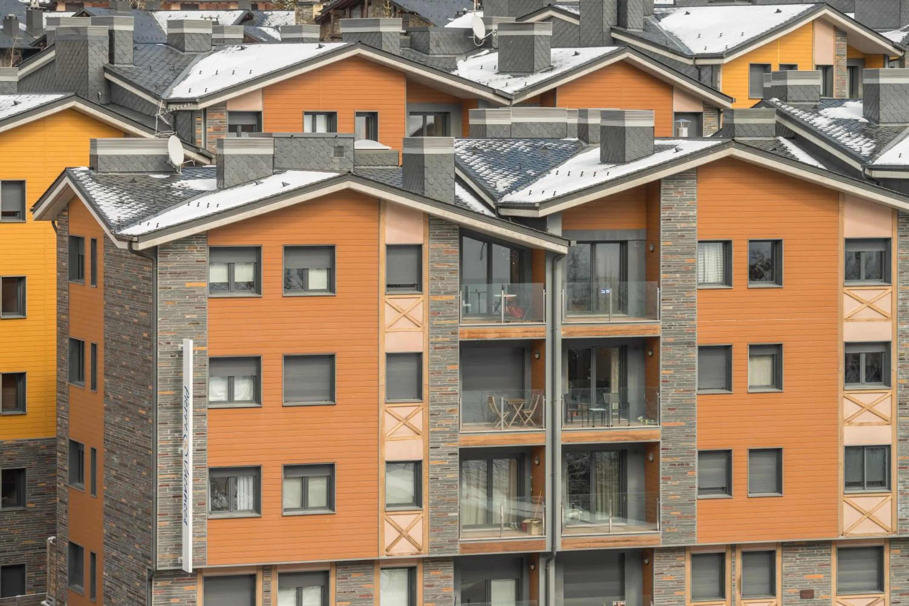 Facade/entrance in Pierre & Vacances Andorra El Tarter
