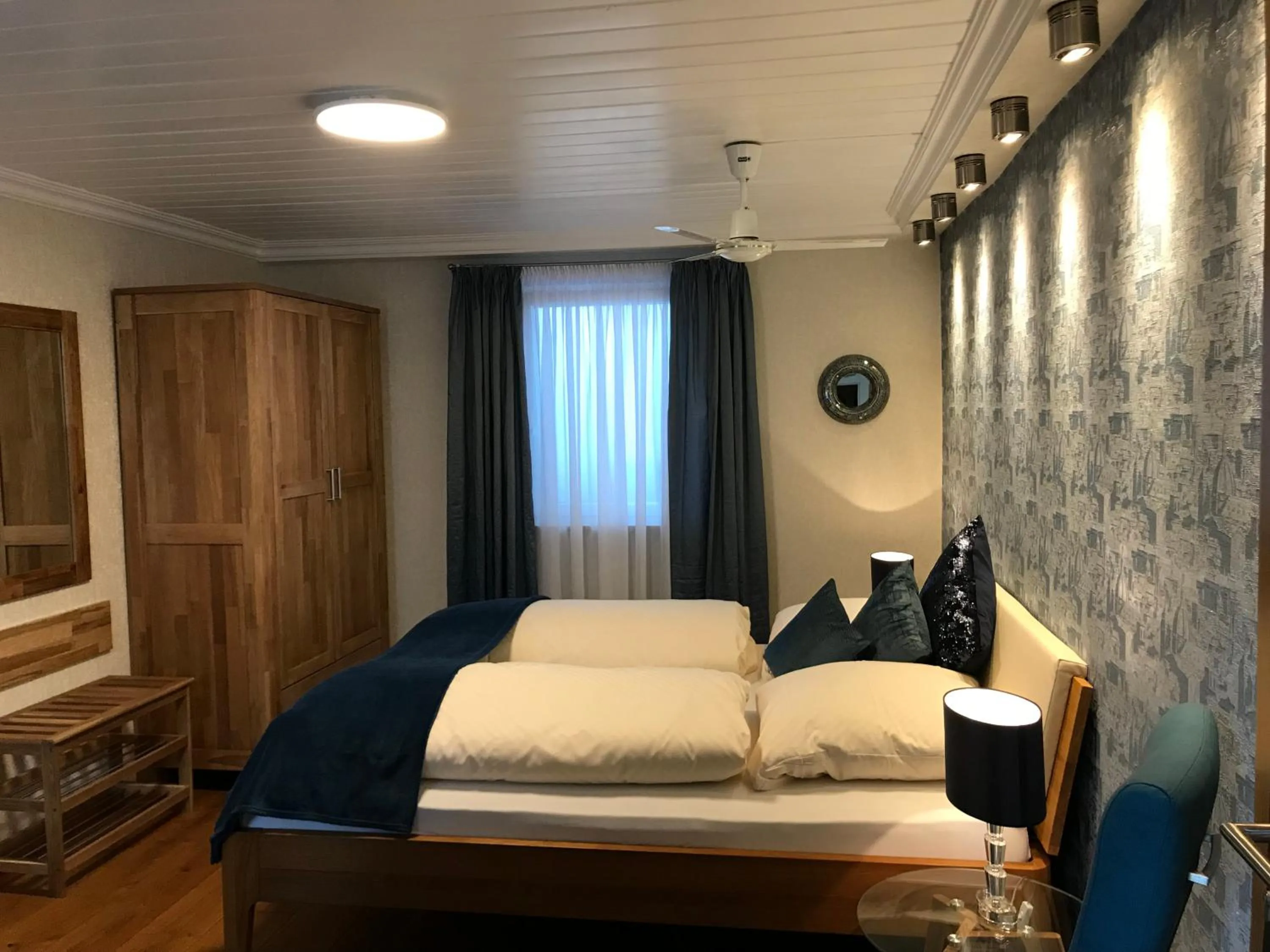 Bed in Hotel Garni Maaß