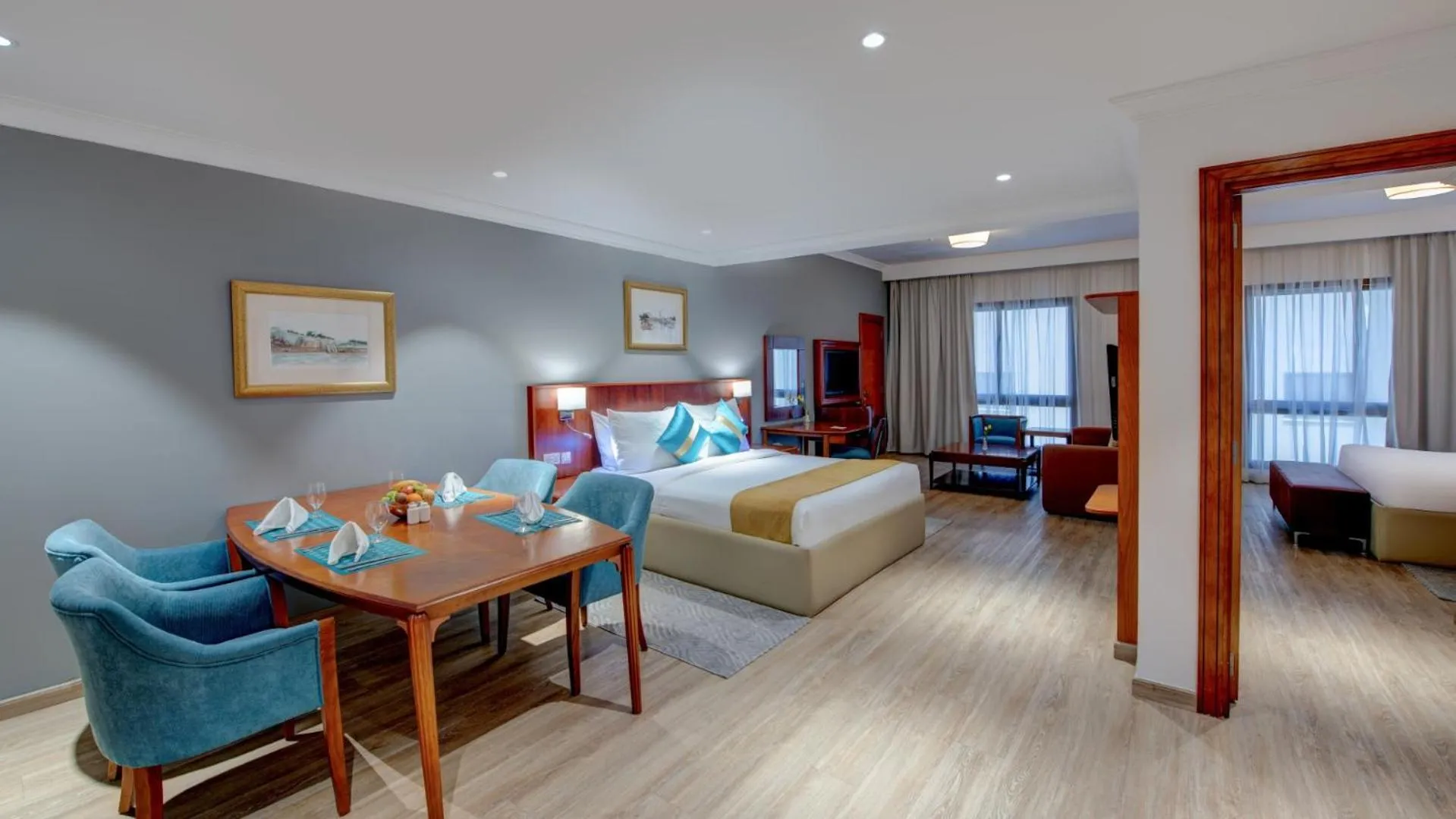 Bedroom, Bed in Donatello Hotel