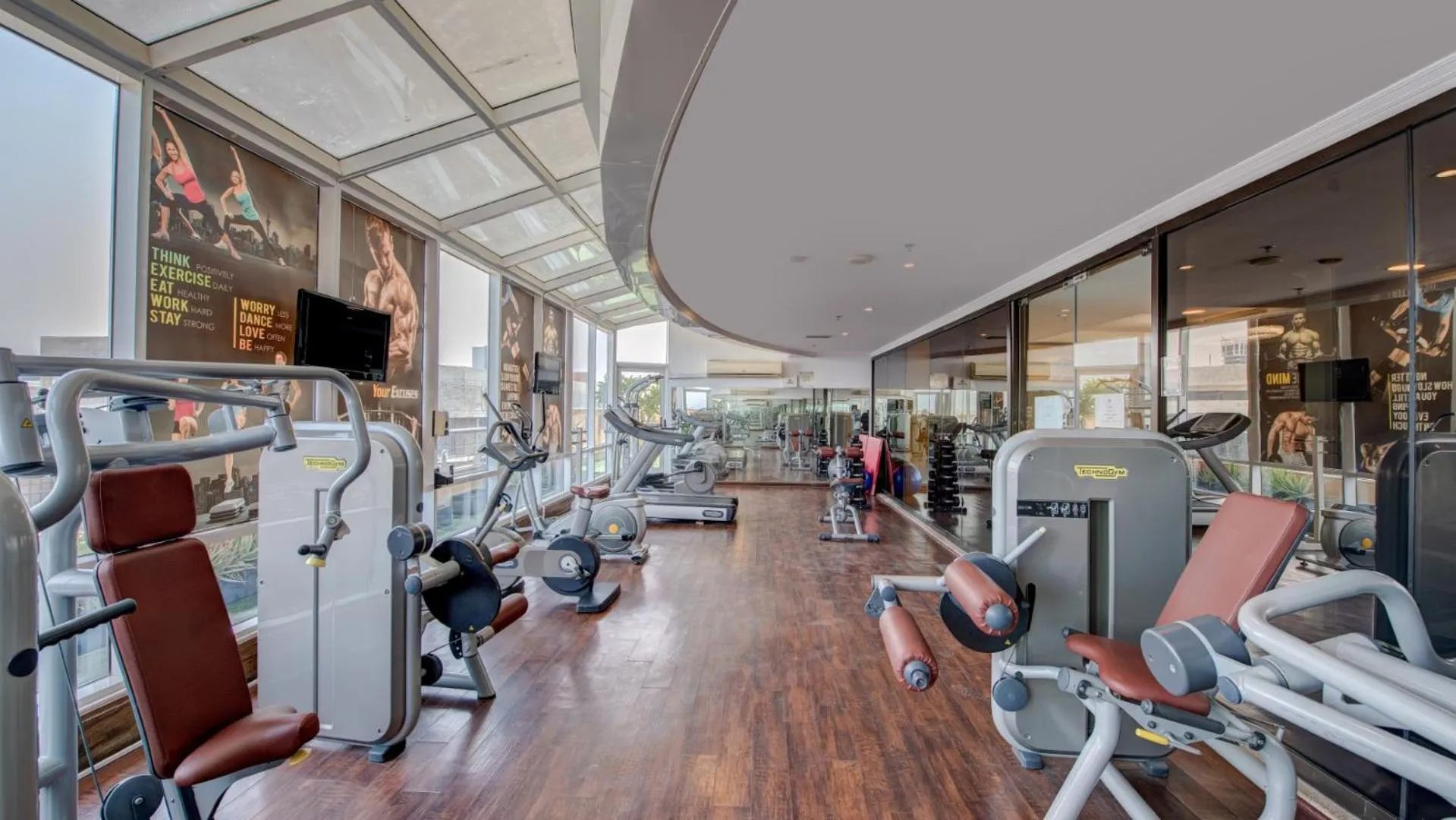 Fitness centre/facilities in Donatello Hotel