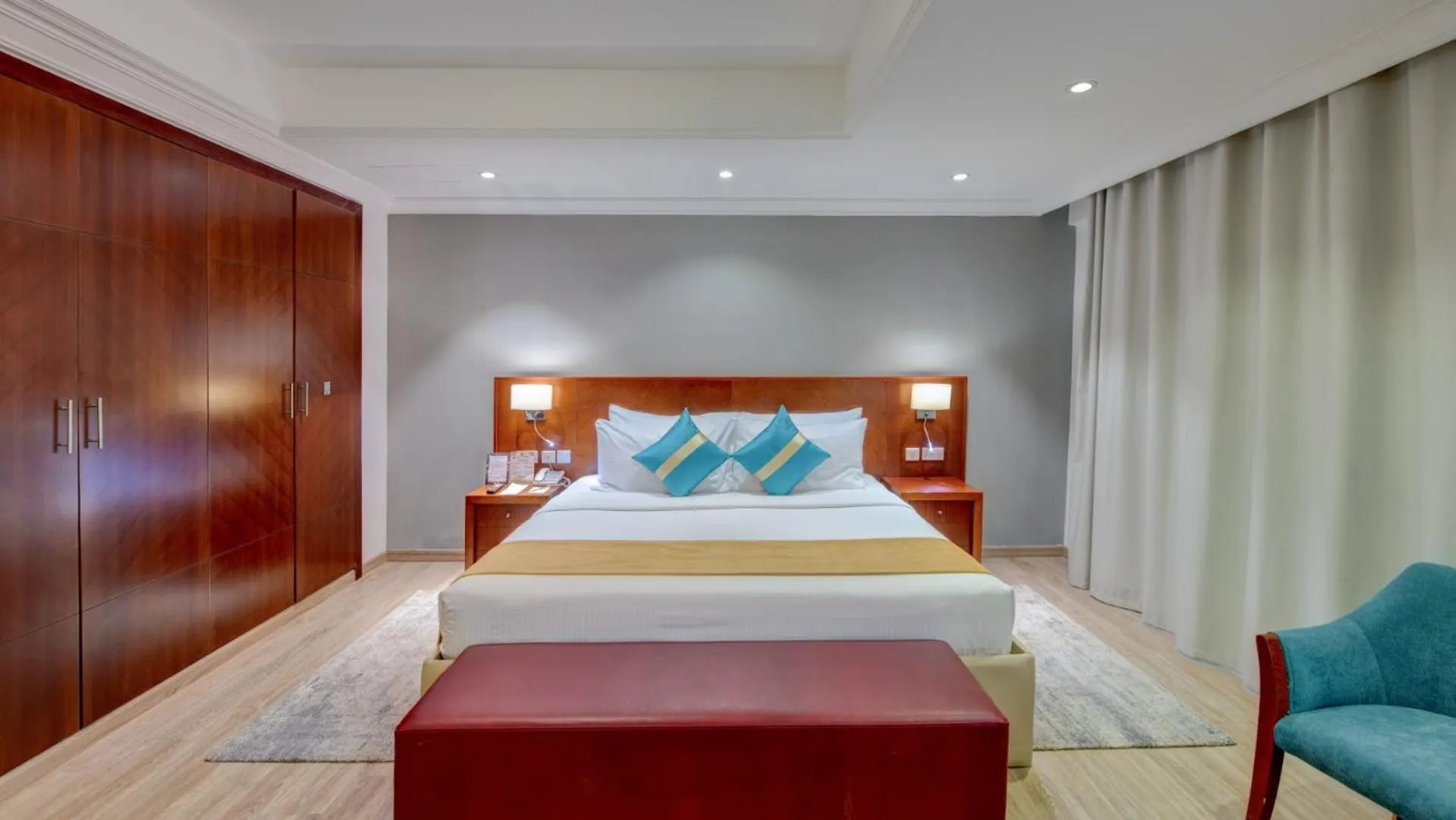 Bed in Donatello Hotel