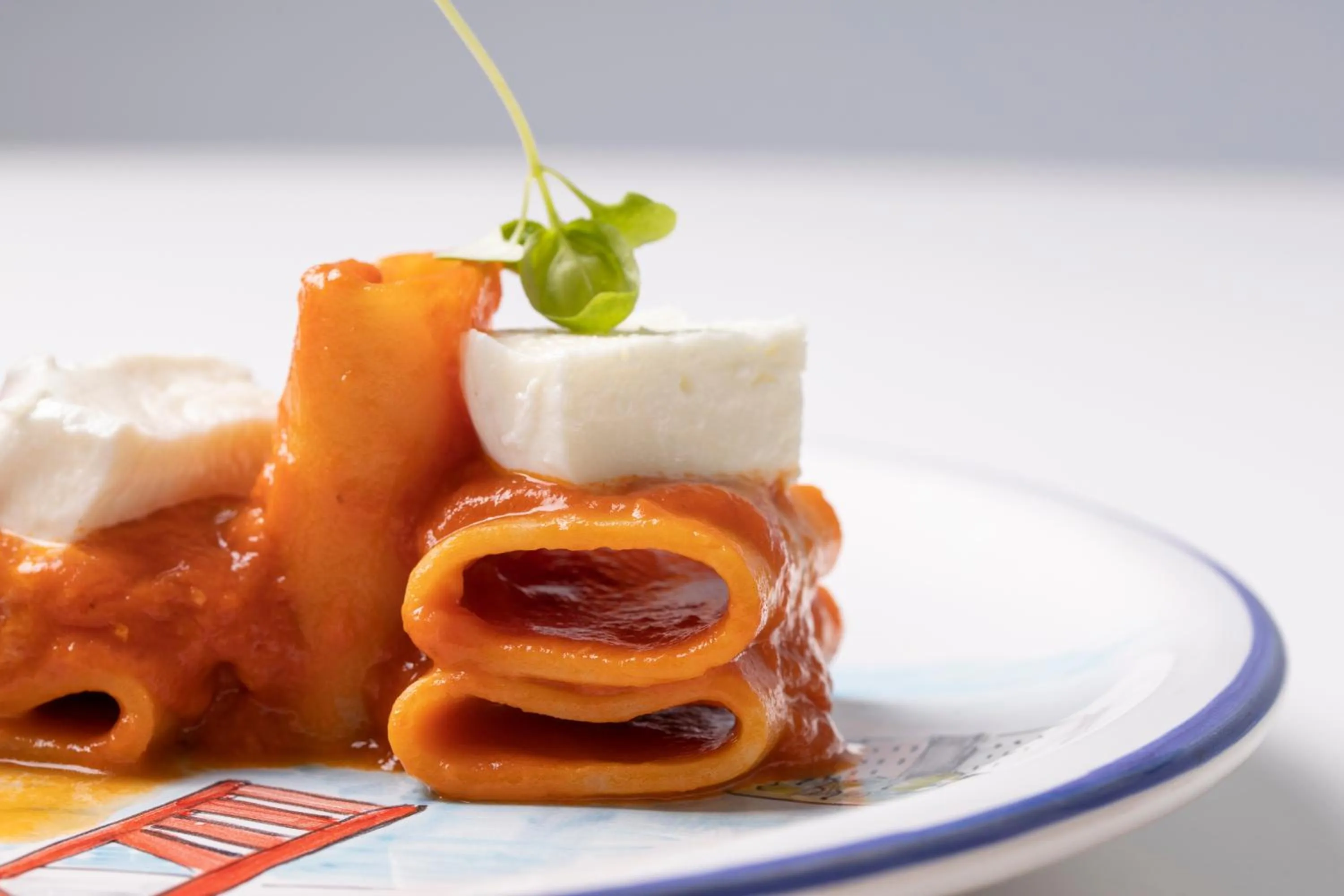 Food and drinks in FURANO BAHARI