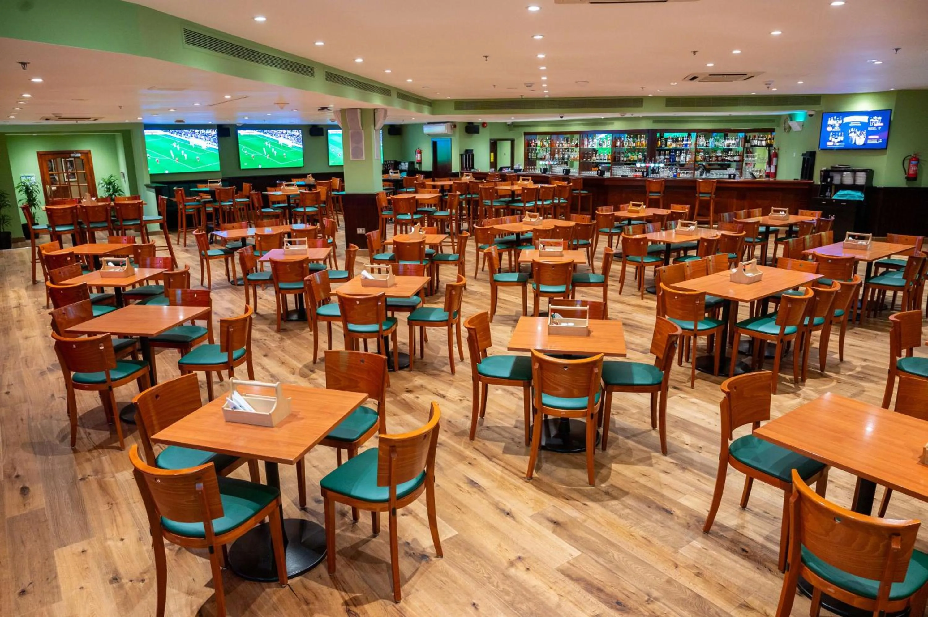 Restaurant/places to eat in Radisson Blu Hotel, Doha