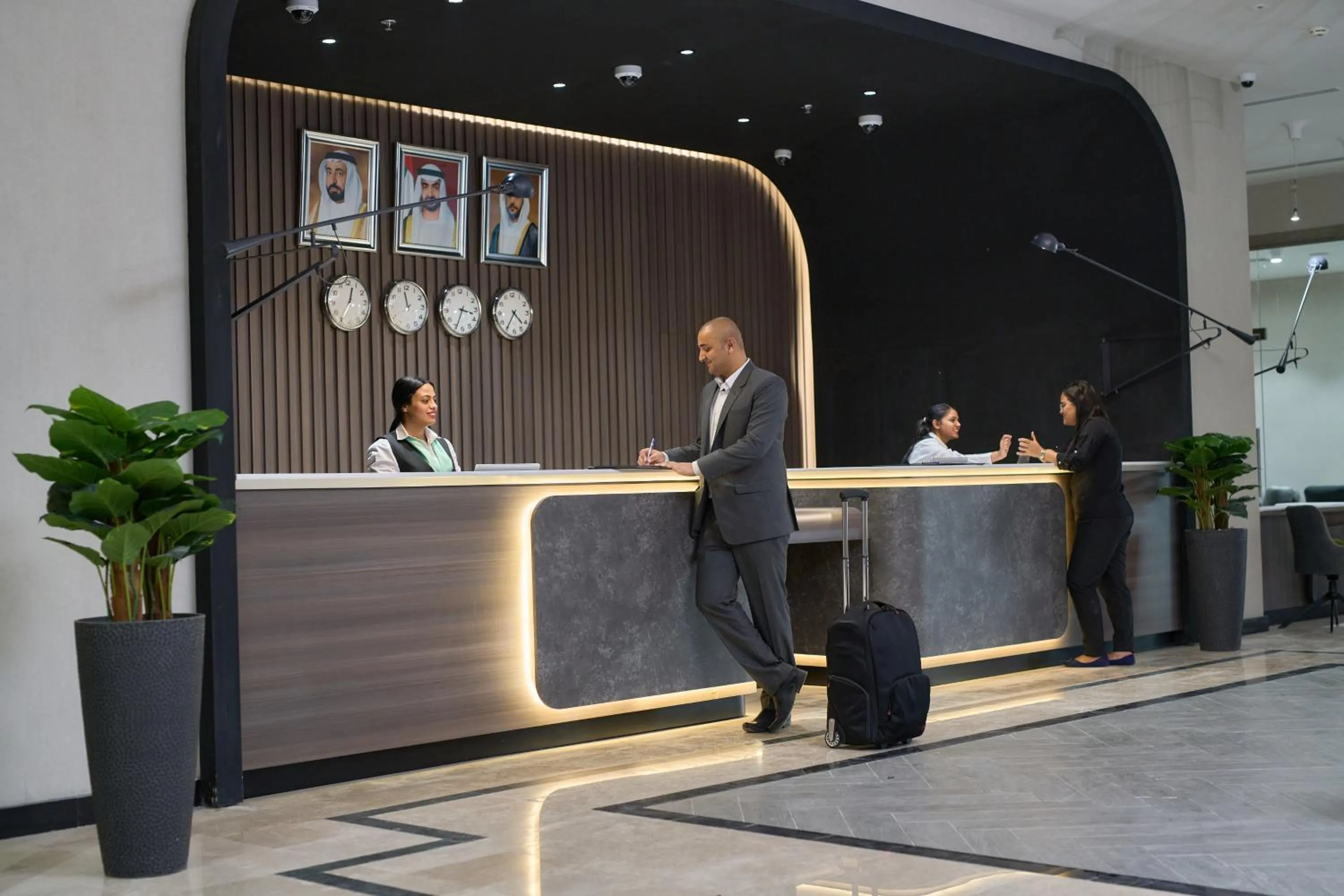 Lobby or reception in Hotel Holiday International