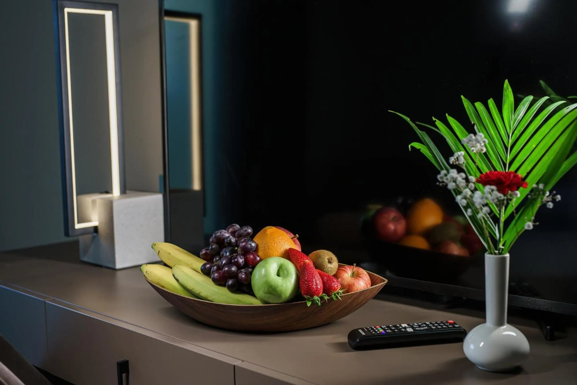 Food in Hotel Holiday International