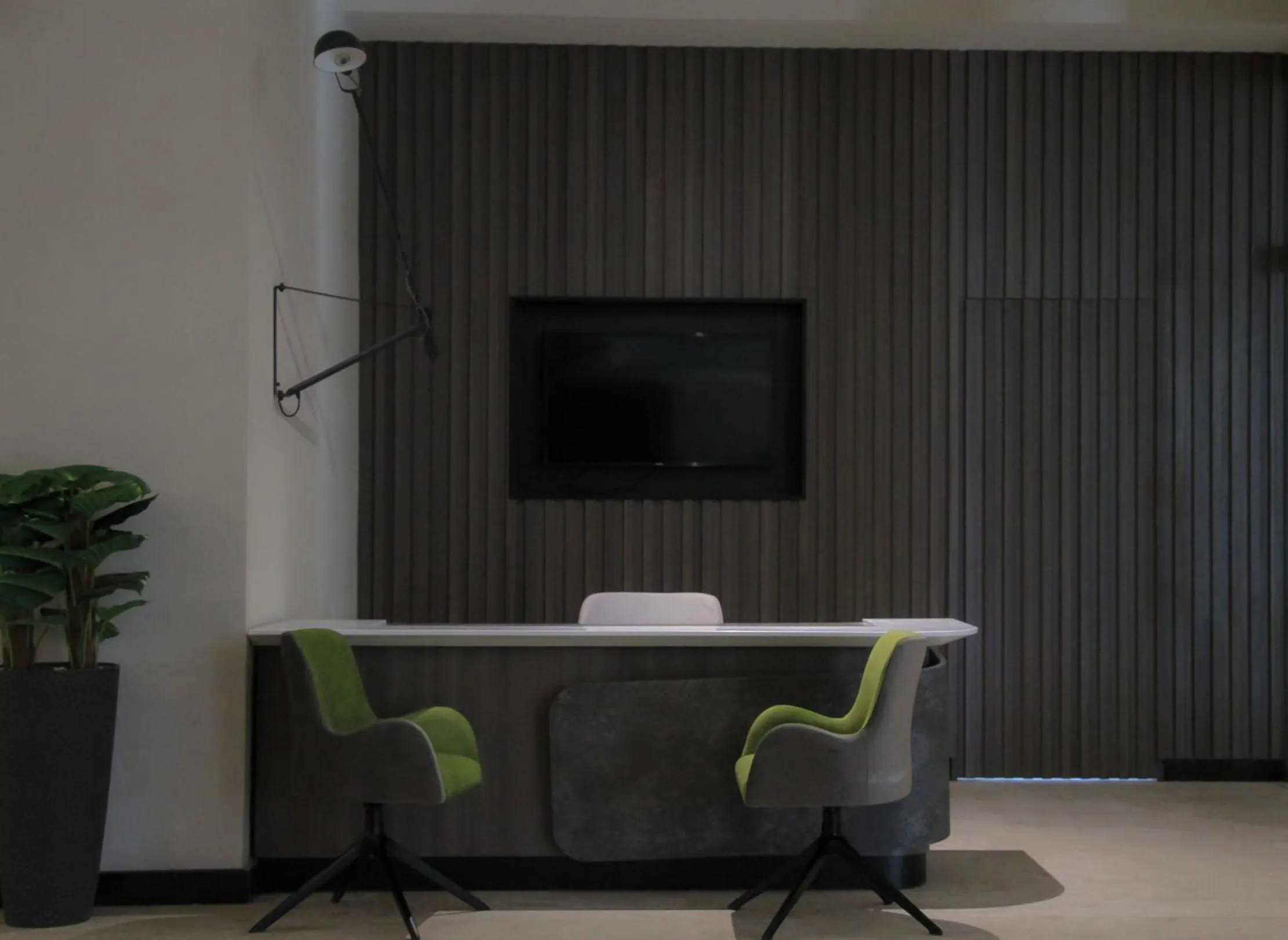 Guests in Hotel Holiday International