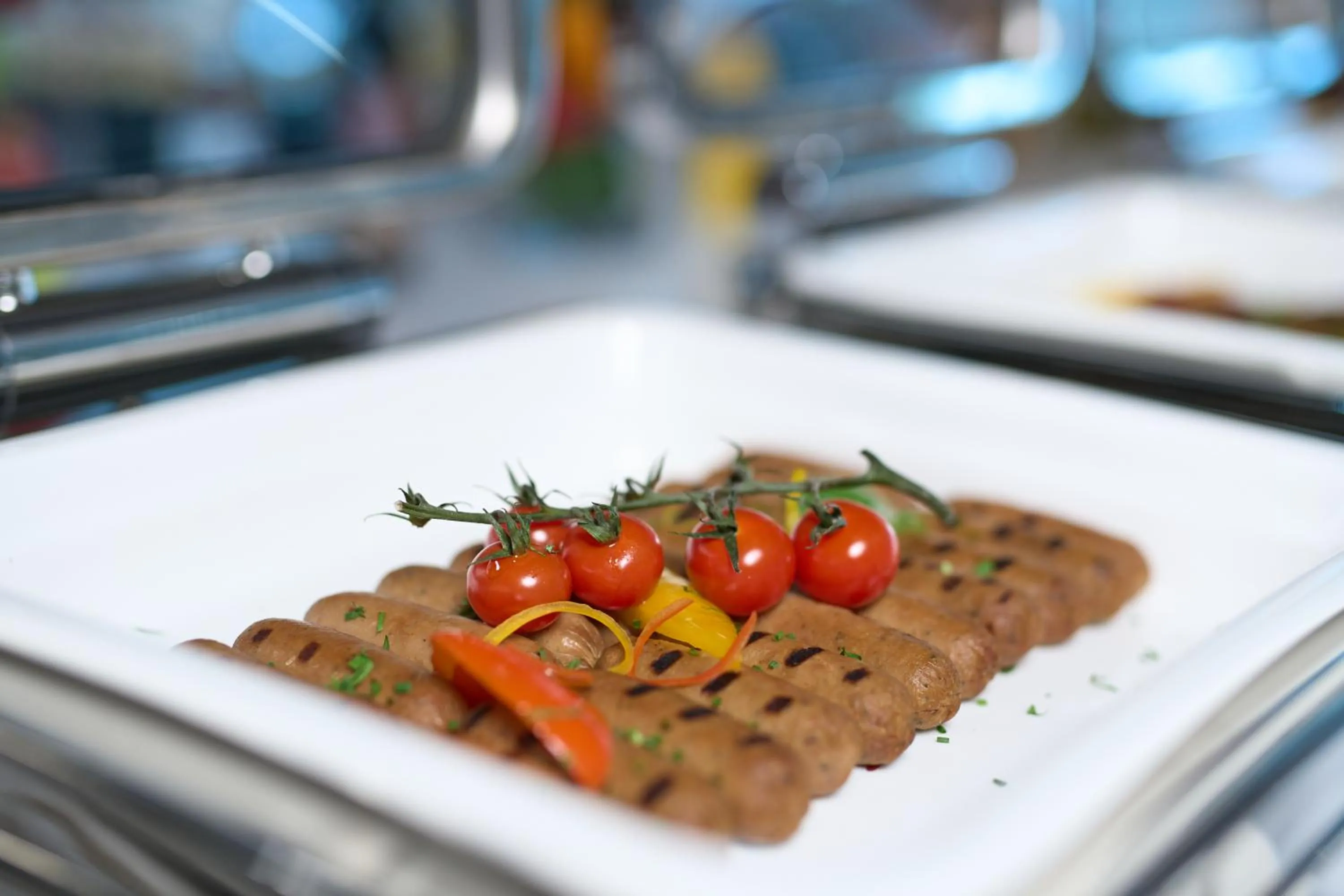 Food in Hotel Holiday International