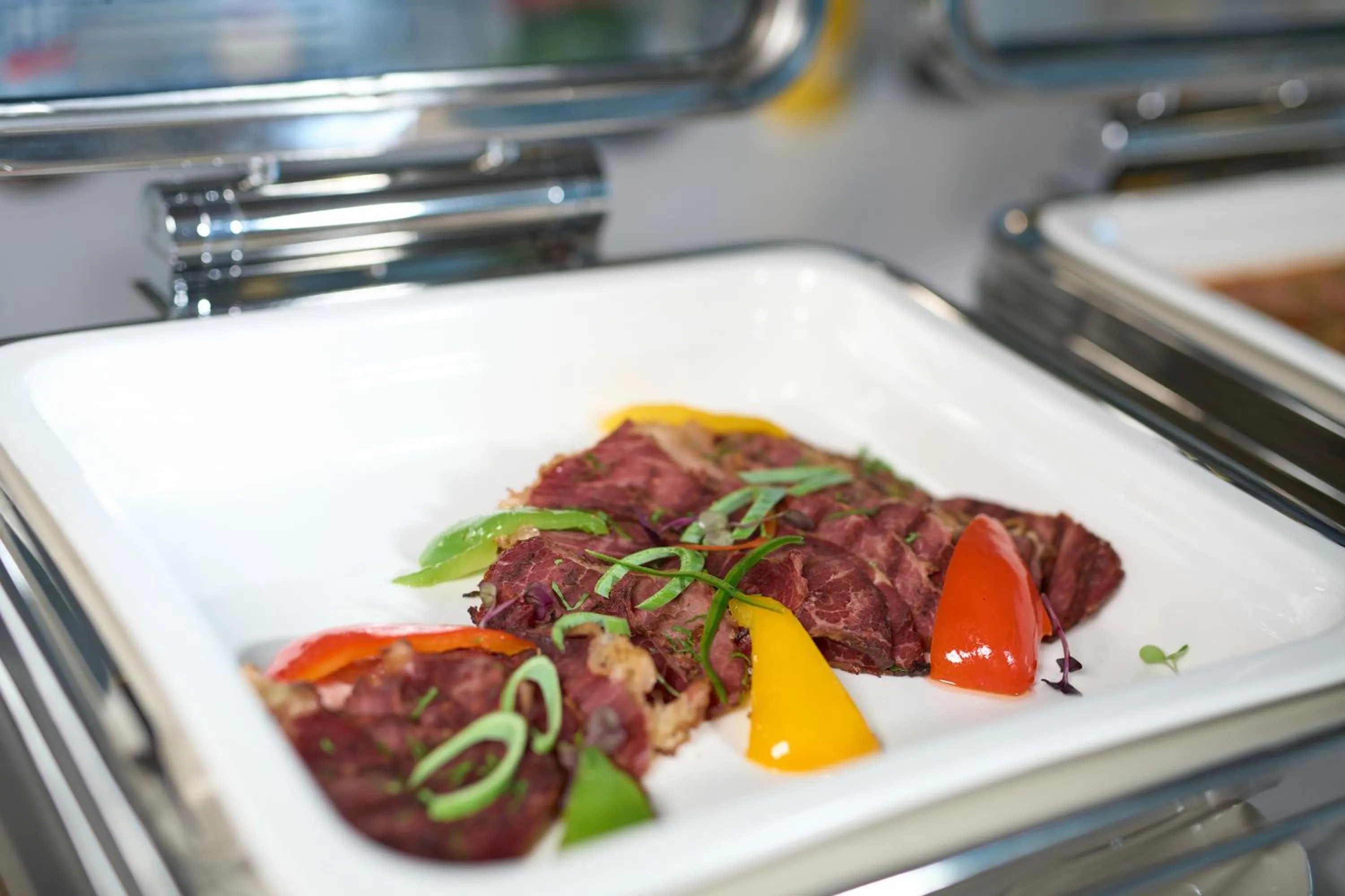 Food in Hotel Holiday International