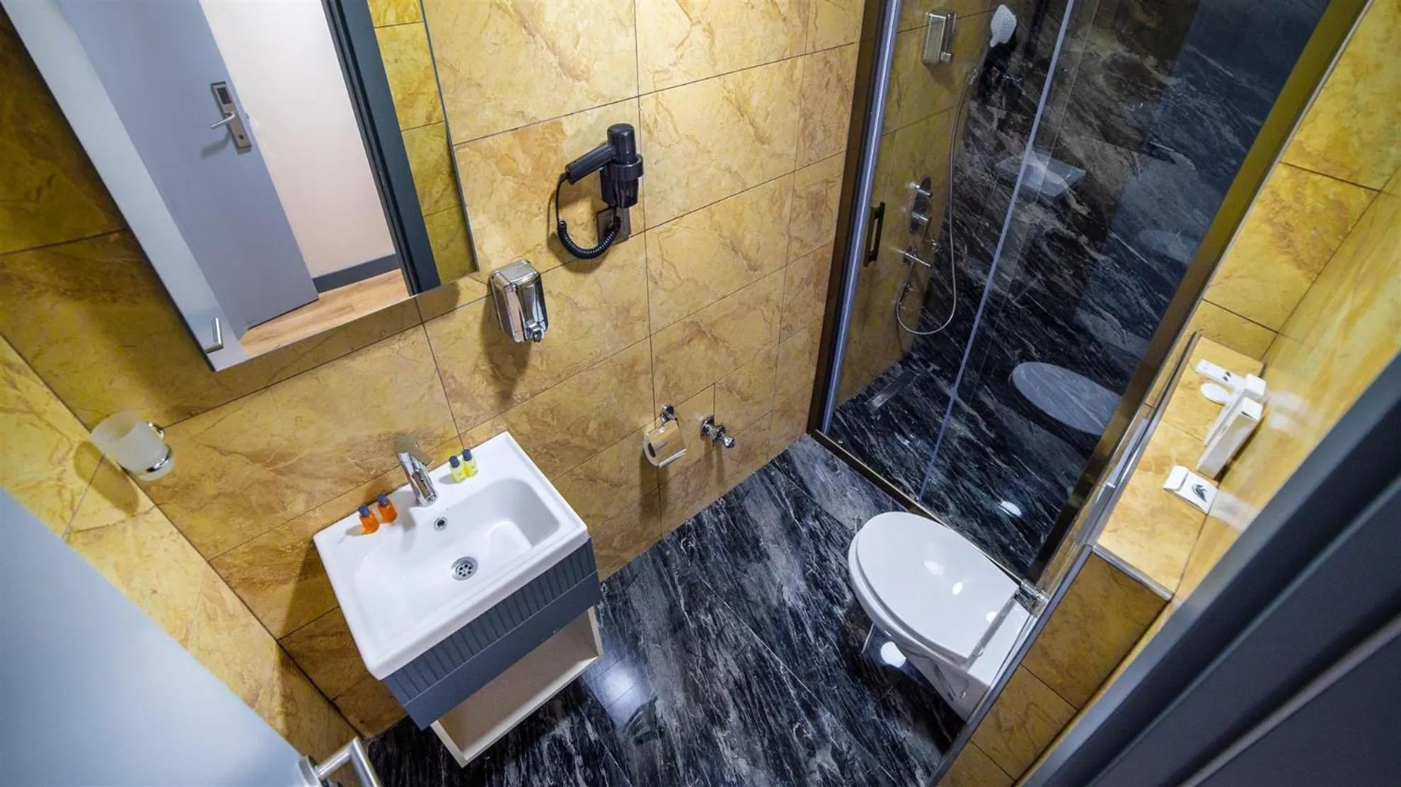 Bathroom in Blue Marina Hotel & Spa