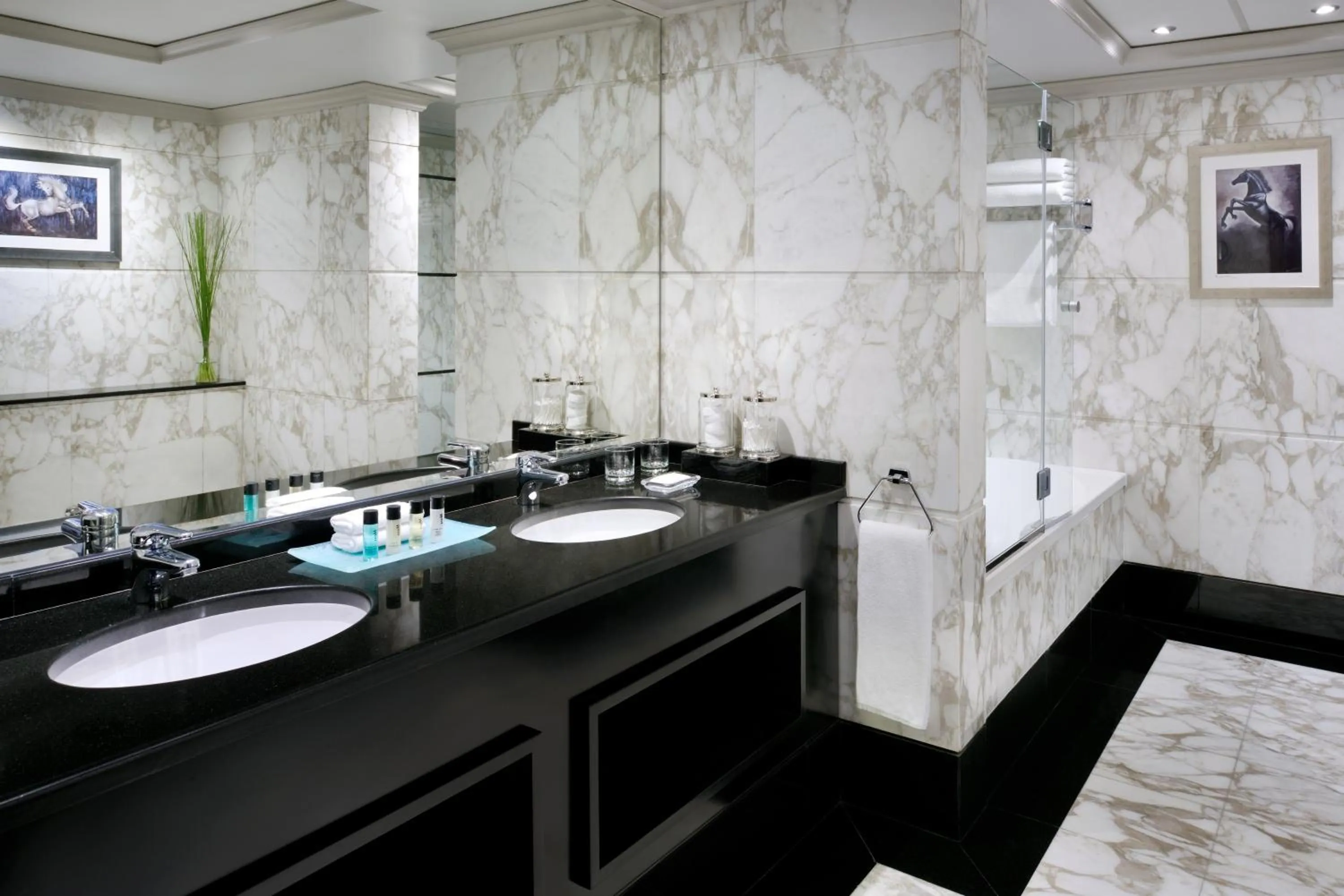 Bathroom in Mövenpick Hotel & Apartments Bur Dubai